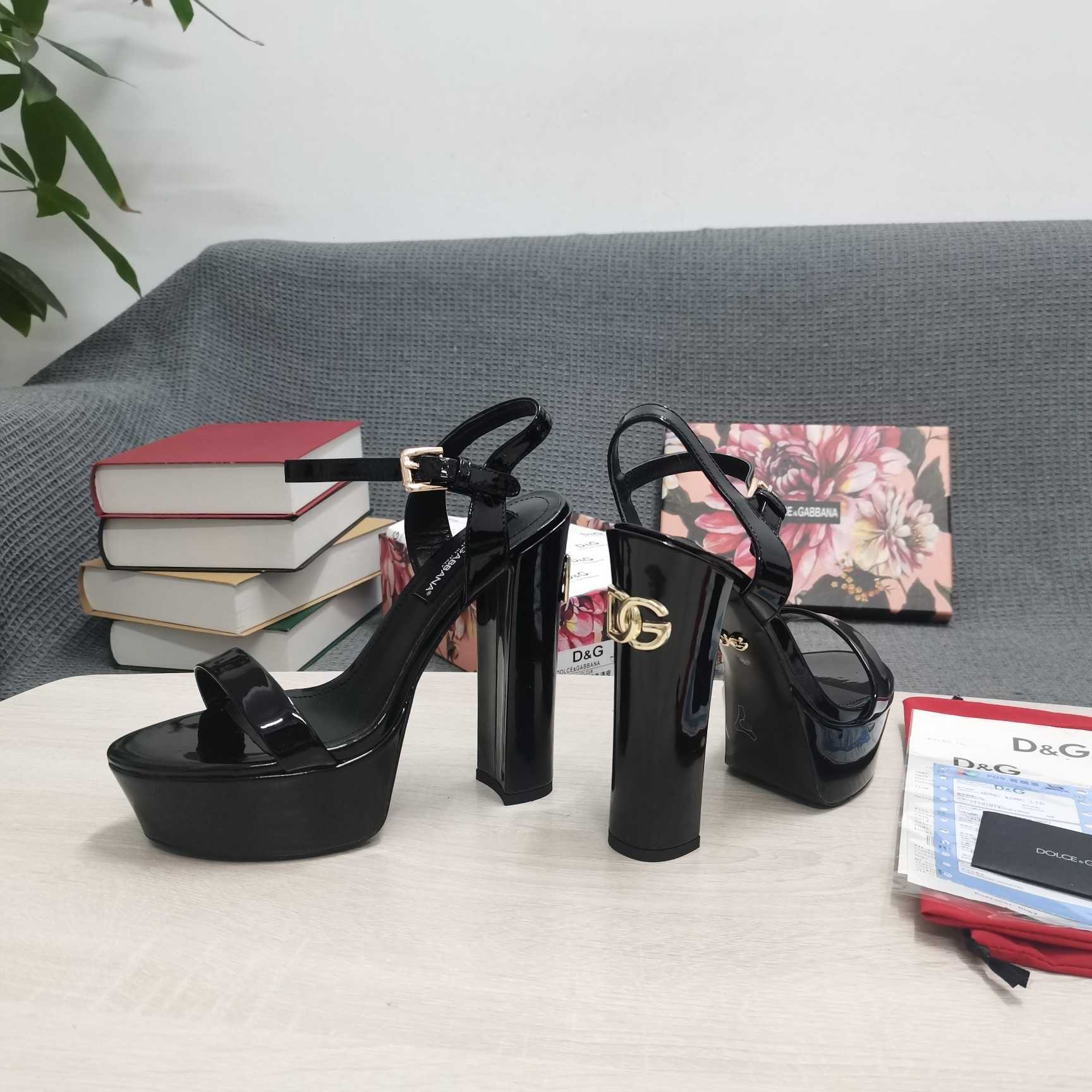 Dolce & Gabbana Polished Calfskin Platform Sandals - PerfectKickZ