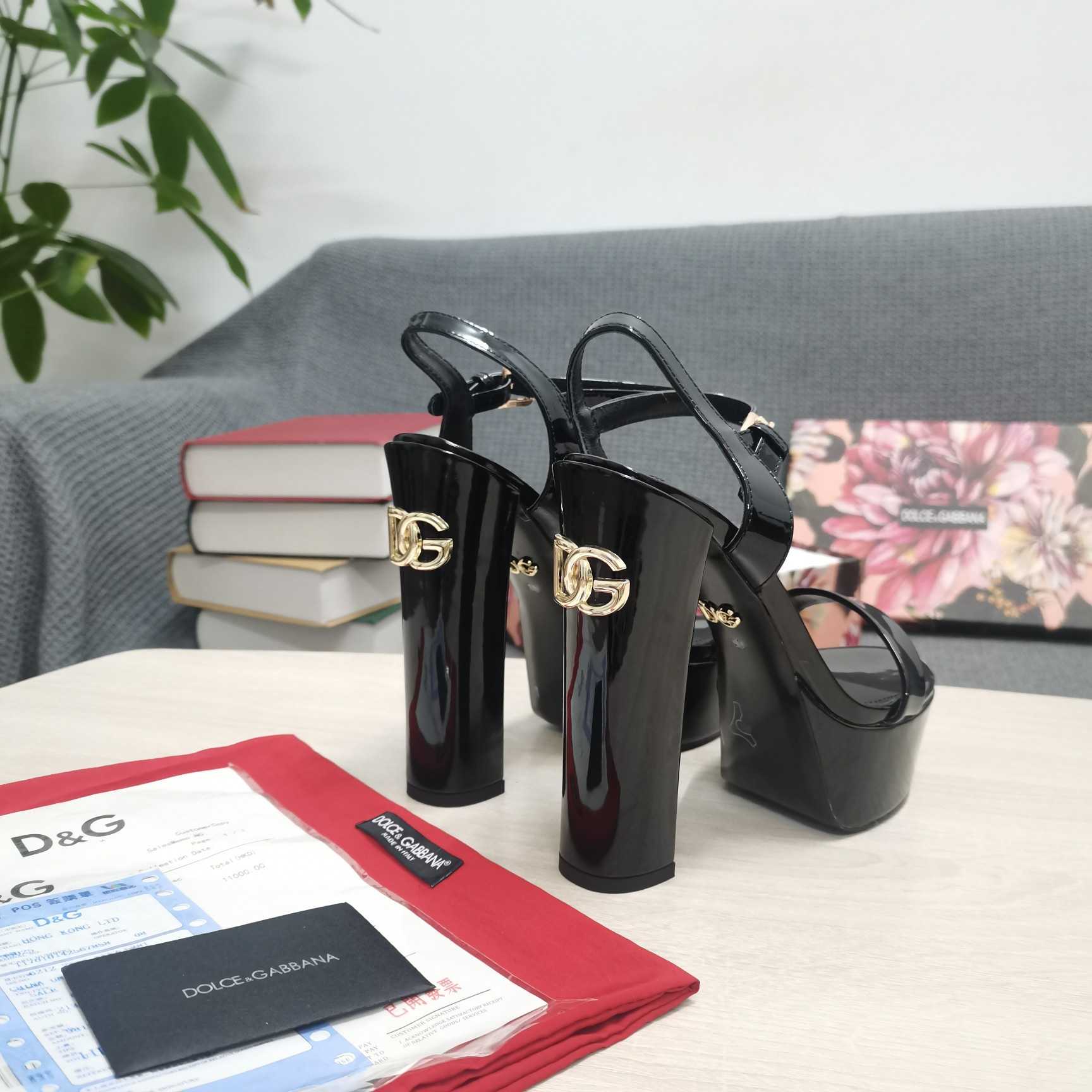 Dolce & Gabbana Polished Calfskin Platform Sandals - PerfectKickZ