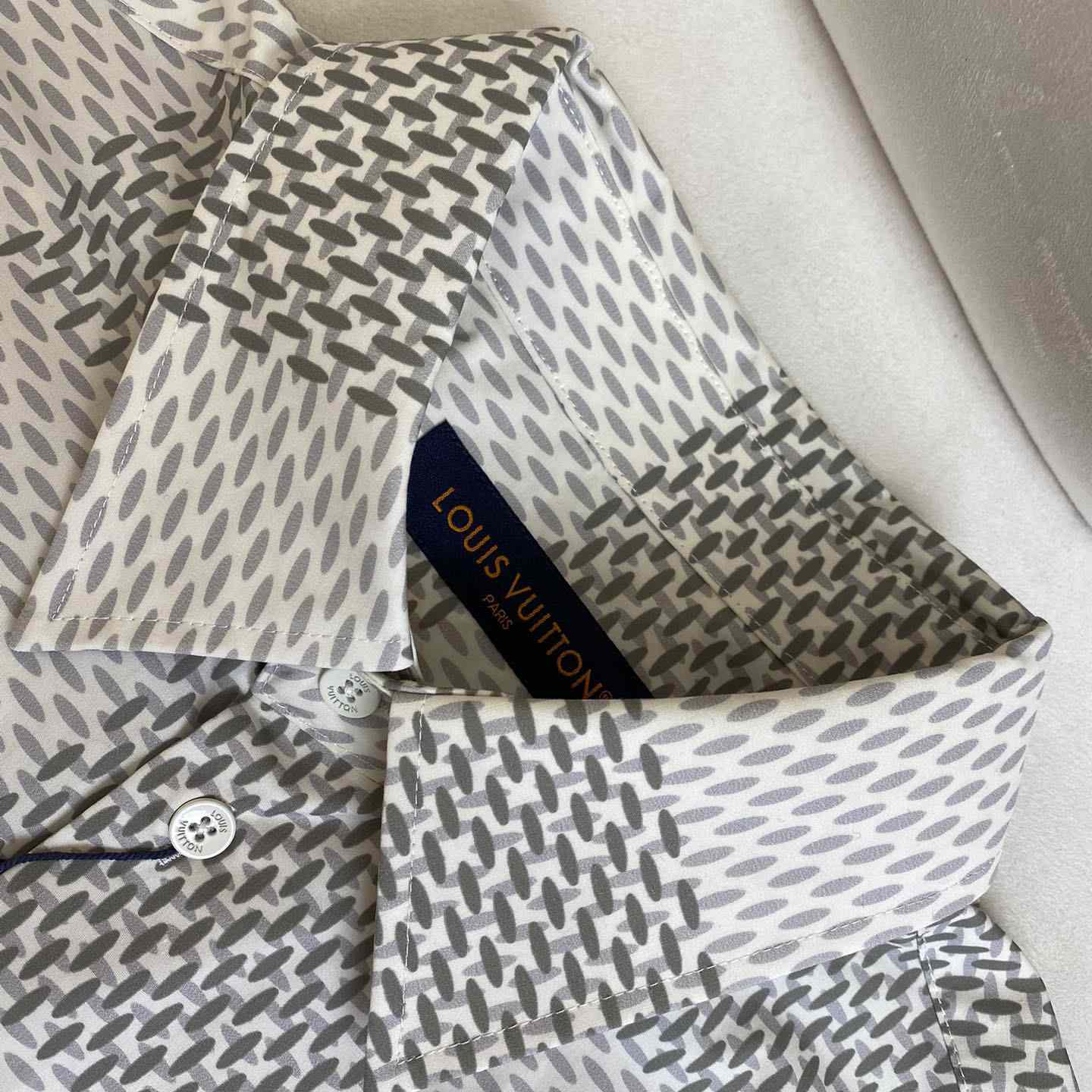 Louis Vuitton Damier Long-Sleeved Classic Cotton Shirt   1AFJDA - PerfectKickZ