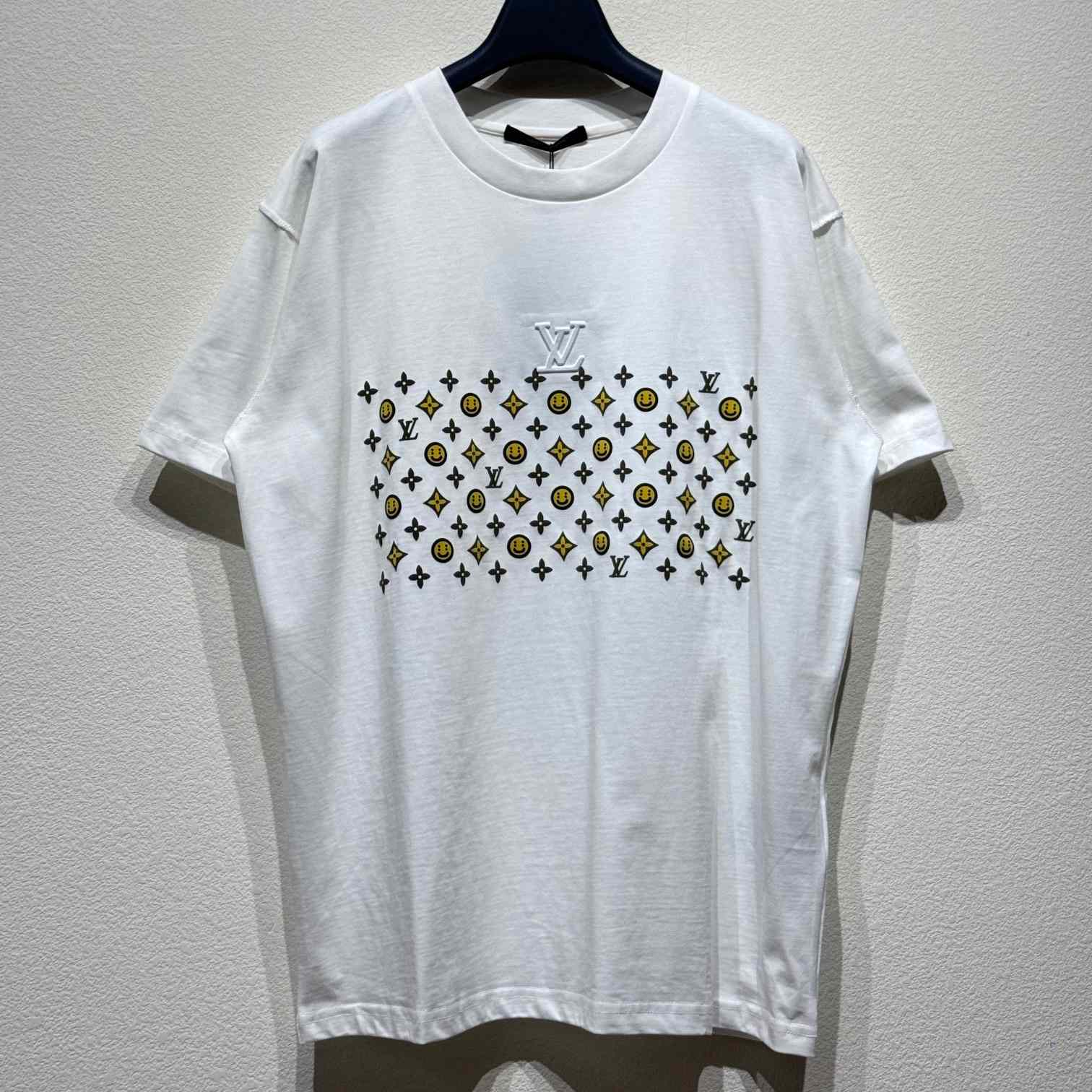 Louis Vuitton Short-Sleeved T-Shirt   - PerfectKickZ