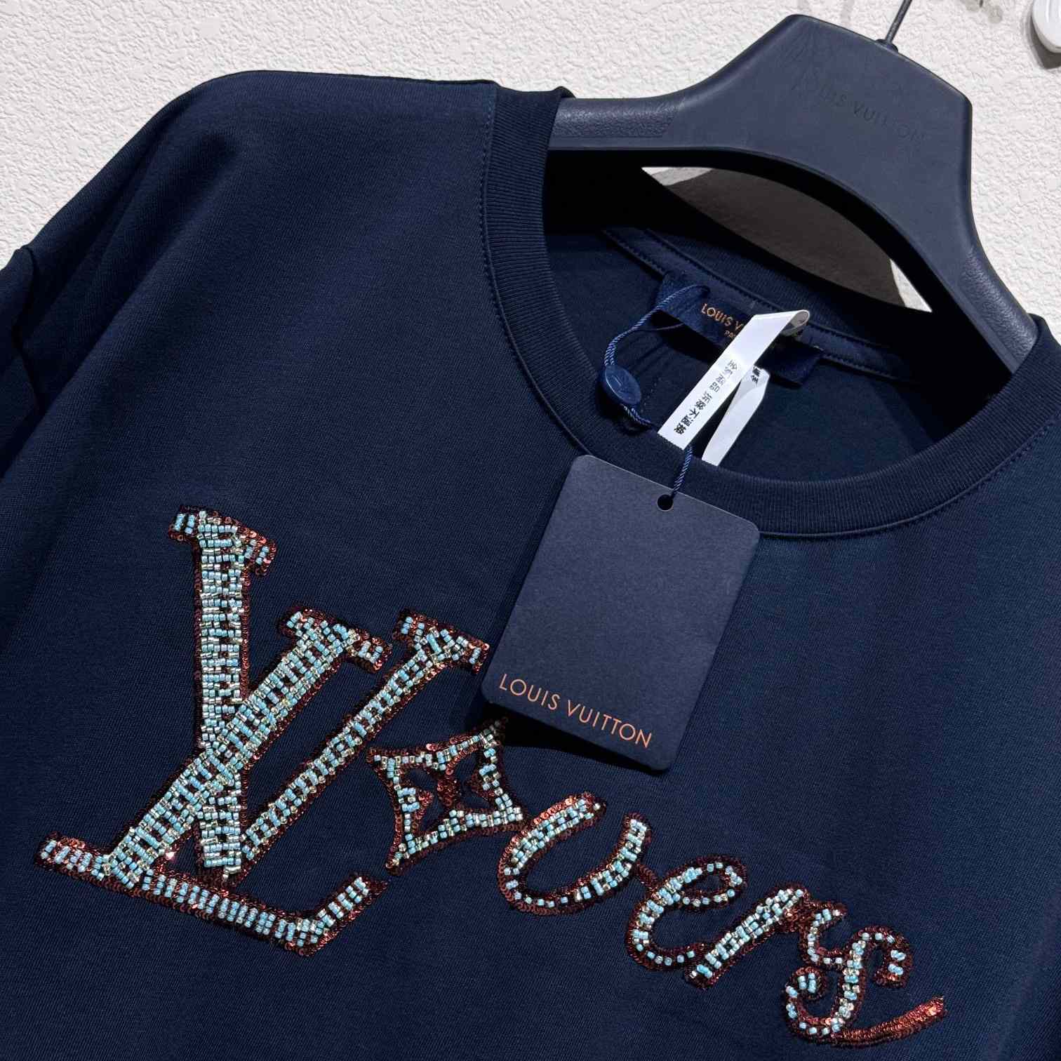 Louis Vuitton LV Vers Embellished Short-Sleeved T-Shirt  1AGHXO - PerfectKickZ