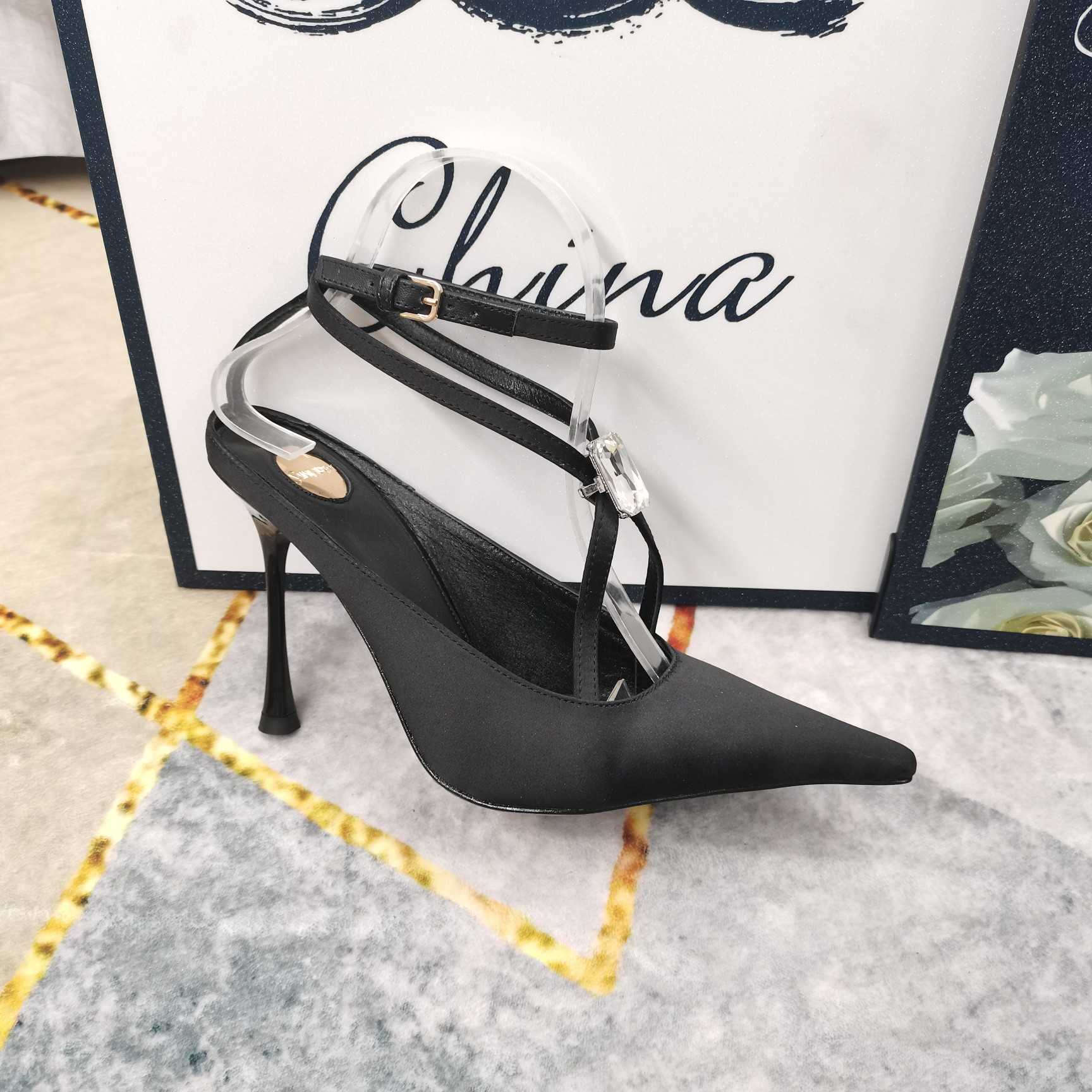 Saint Laurent Harlow Pumps In Satin Crepe And Crystals - PerfectKickZ
