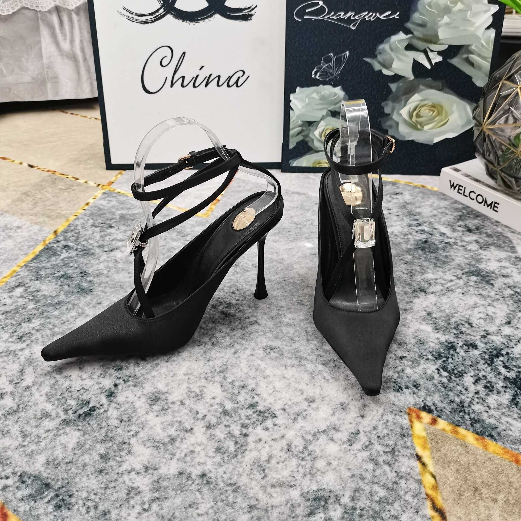 Saint Laurent Harlow Pumps In Satin Crepe And Crystals - PerfectKickZ