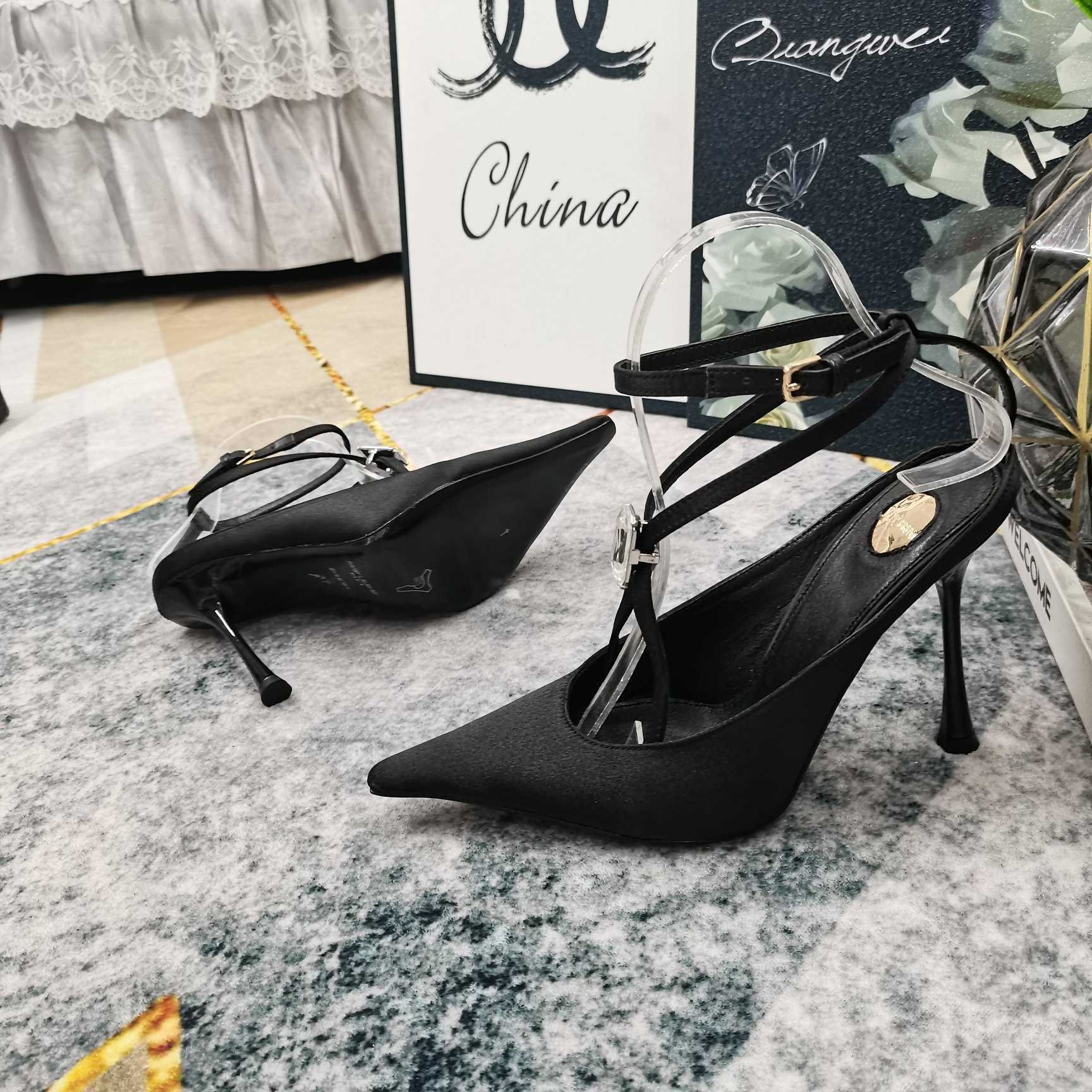 Saint Laurent Harlow Pumps In Satin Crepe And Crystals - PerfectKickZ