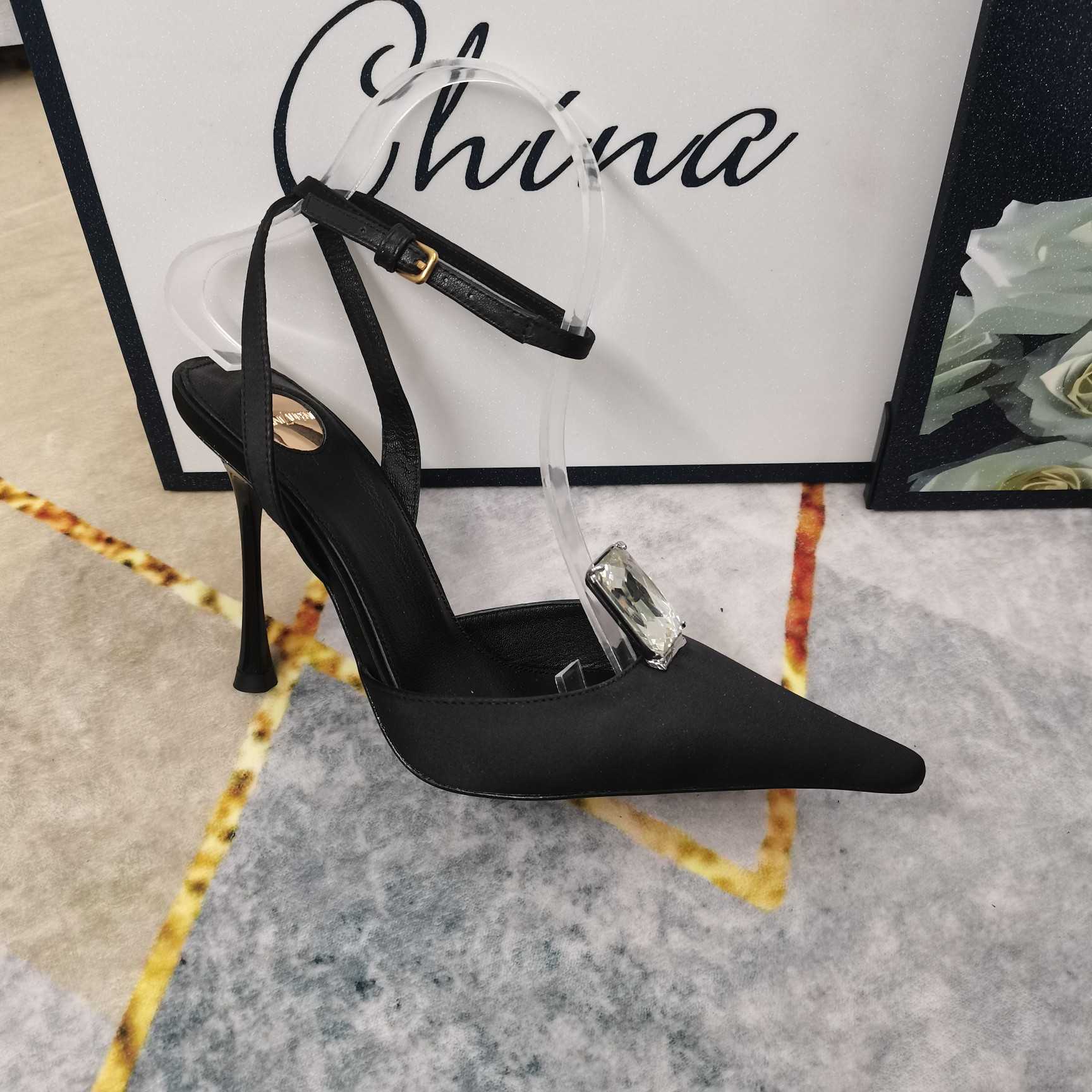 Saint Laurent Harlow Pumps In Satin Crepe And Crystals - PerfectKickZ