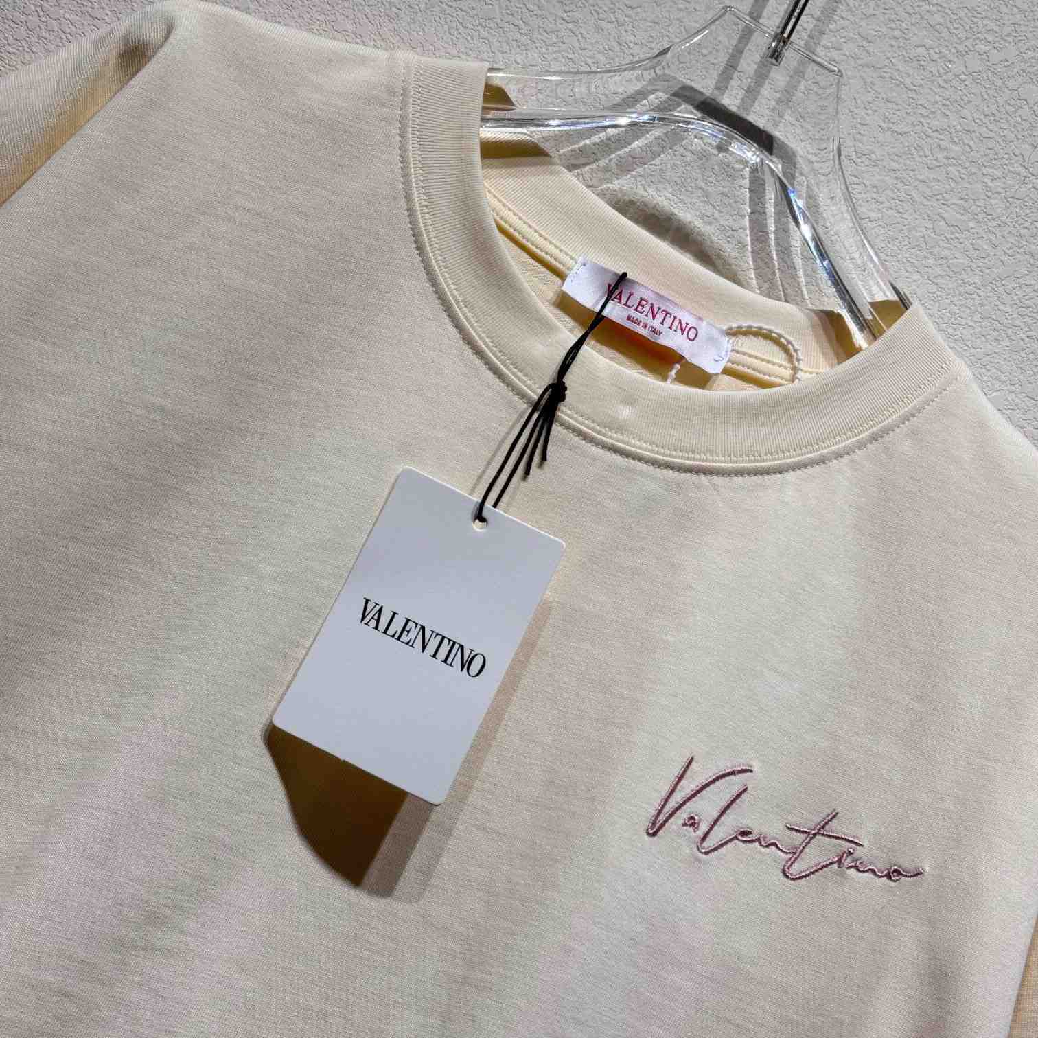  Valenti Garavani VLogo Signature T-shirt - PerfectKickZ