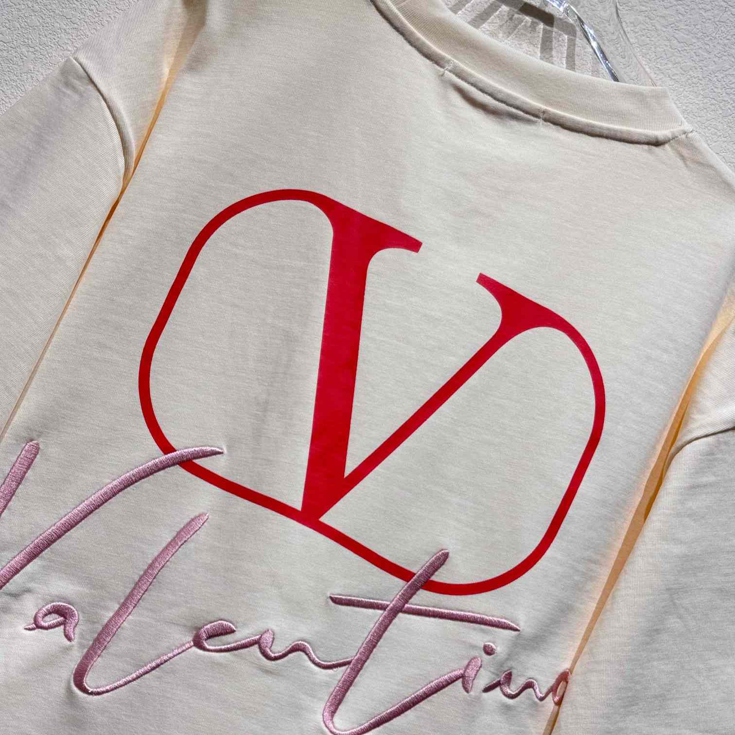  Valenti Garavani VLogo Signature T-shirt - PerfectKickZ