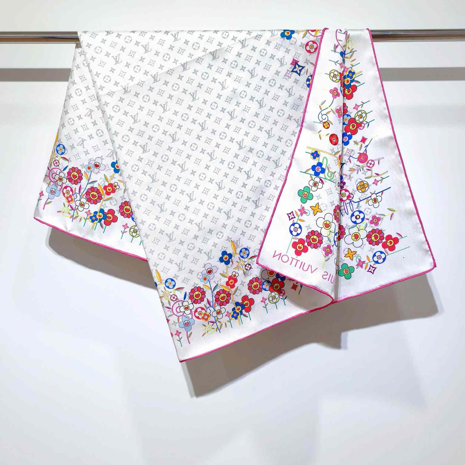 Louis Vuitton LV x TM Monogram Superflat Flowers Square 90   M96263 - PerfectKickZ