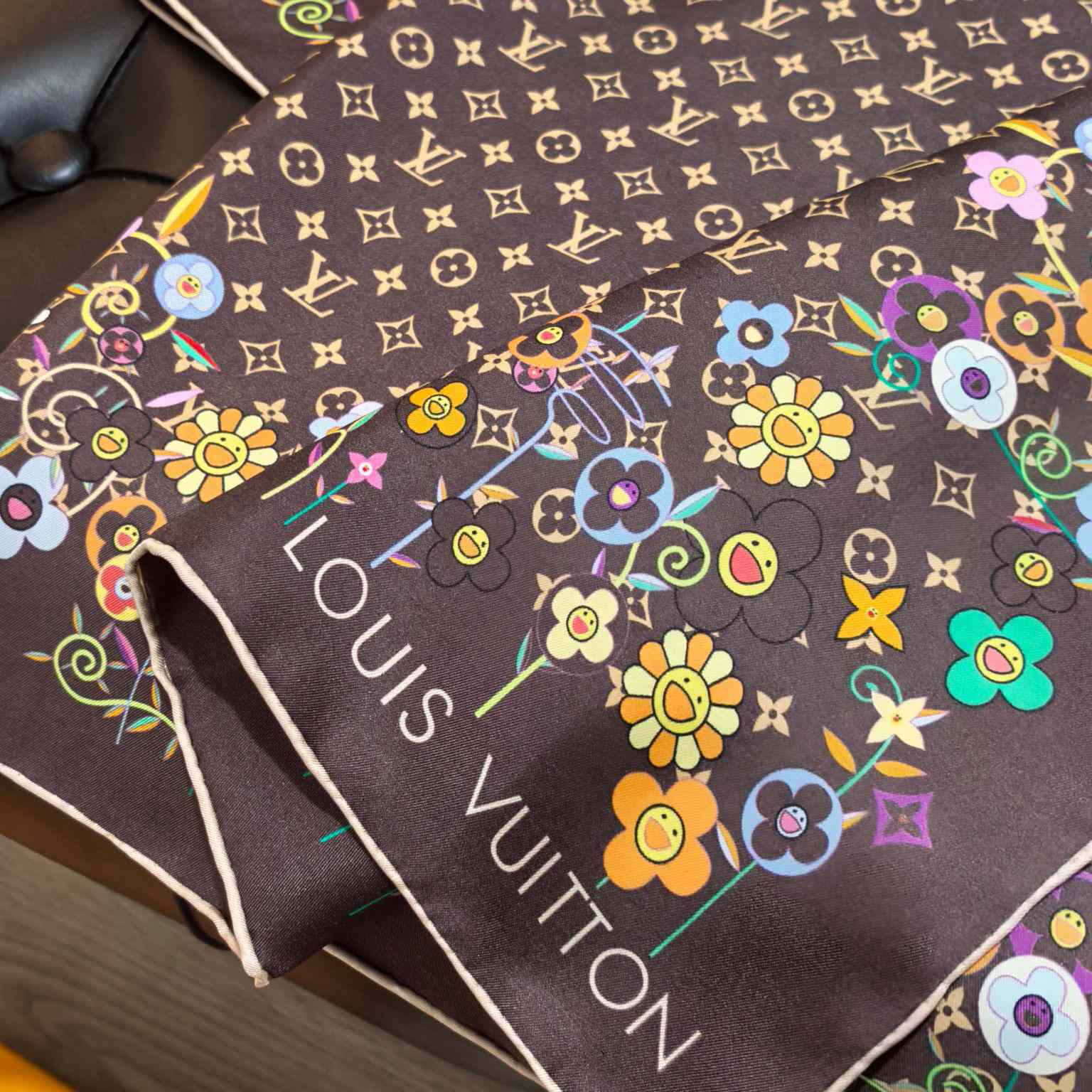 Louis Vuitton LV x TM Monogram Superflat Flowers Square 90    - PerfectKickZ