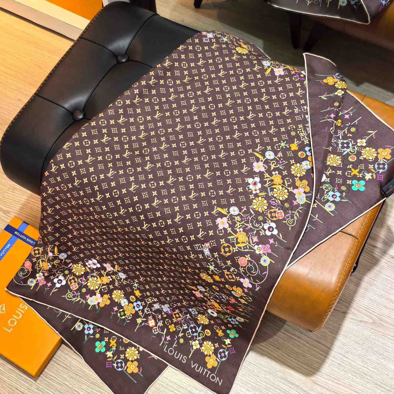 Louis Vuitton LV x TM Monogram Superflat Flowers Square 90    - PerfectKickZ