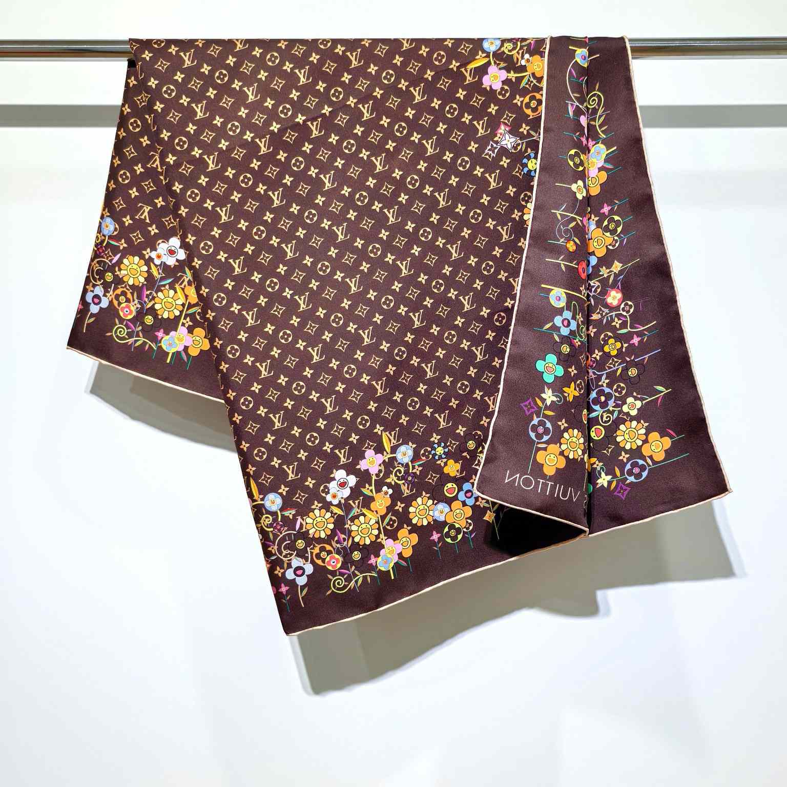 Louis Vuitton LV x TM Monogram Superflat Flowers Square 90    - PerfectKickZ