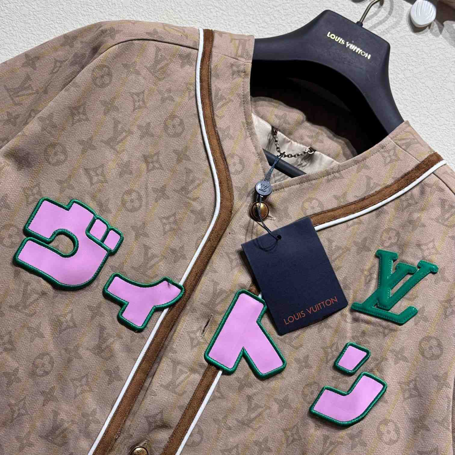 Louis Vuitton Short-Sleeved Shirt    - PerfectKickZ