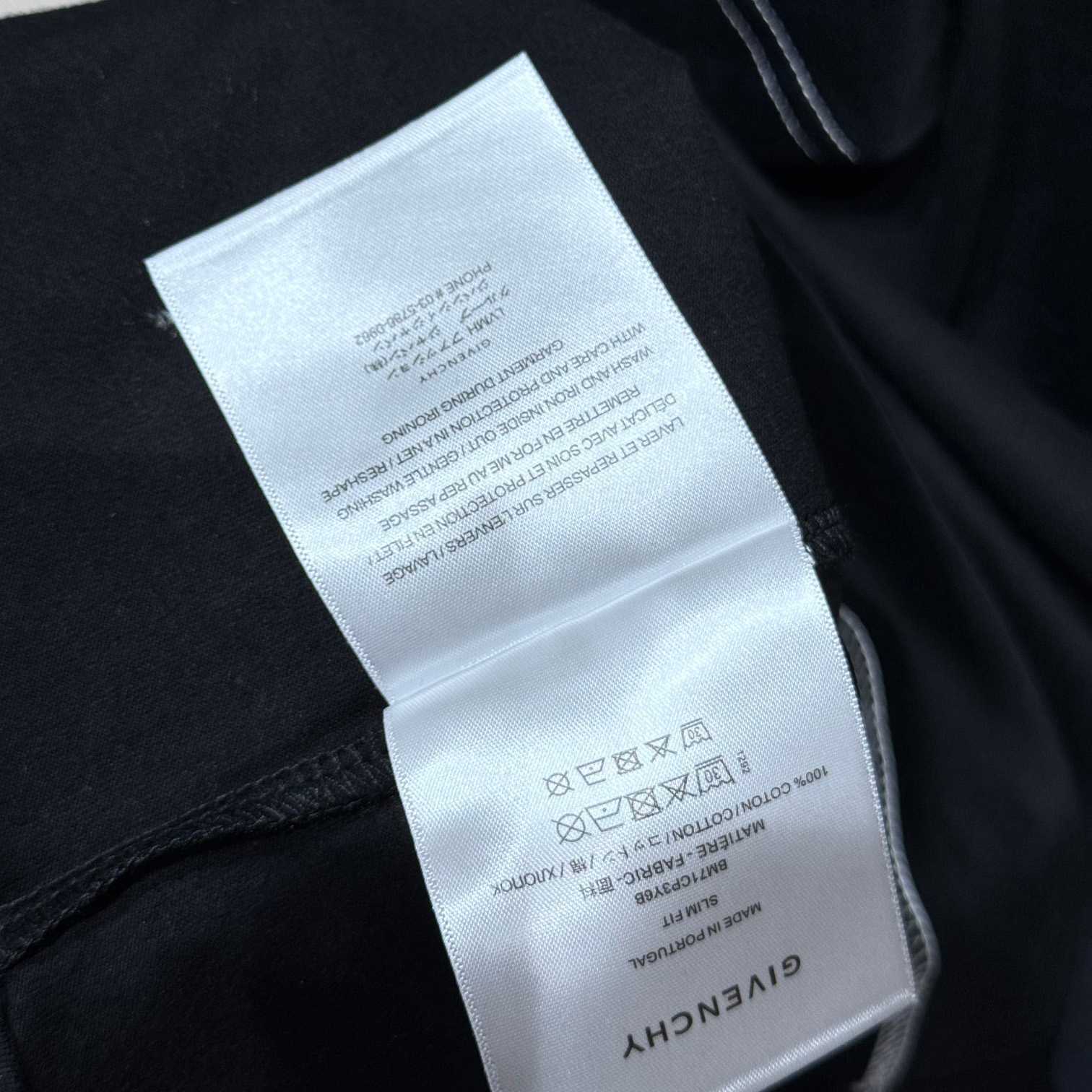 Givenchy 4G T-shirt In Cotton - PerfectKickZ