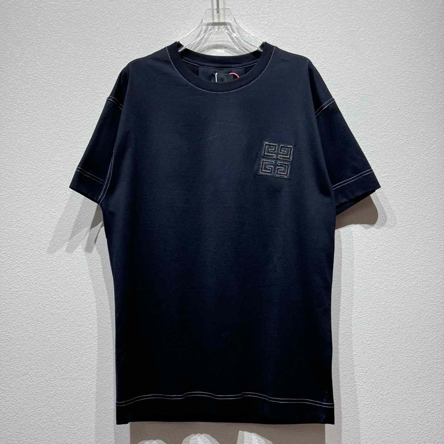 Givenchy 4G T-shirt In Cotton - PerfectKickZ