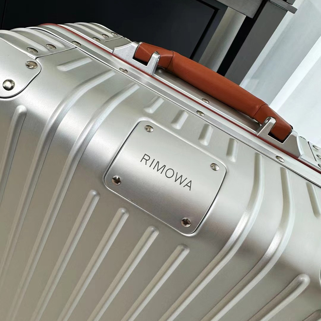 Rimowa Luggage    - PerfectKickZ