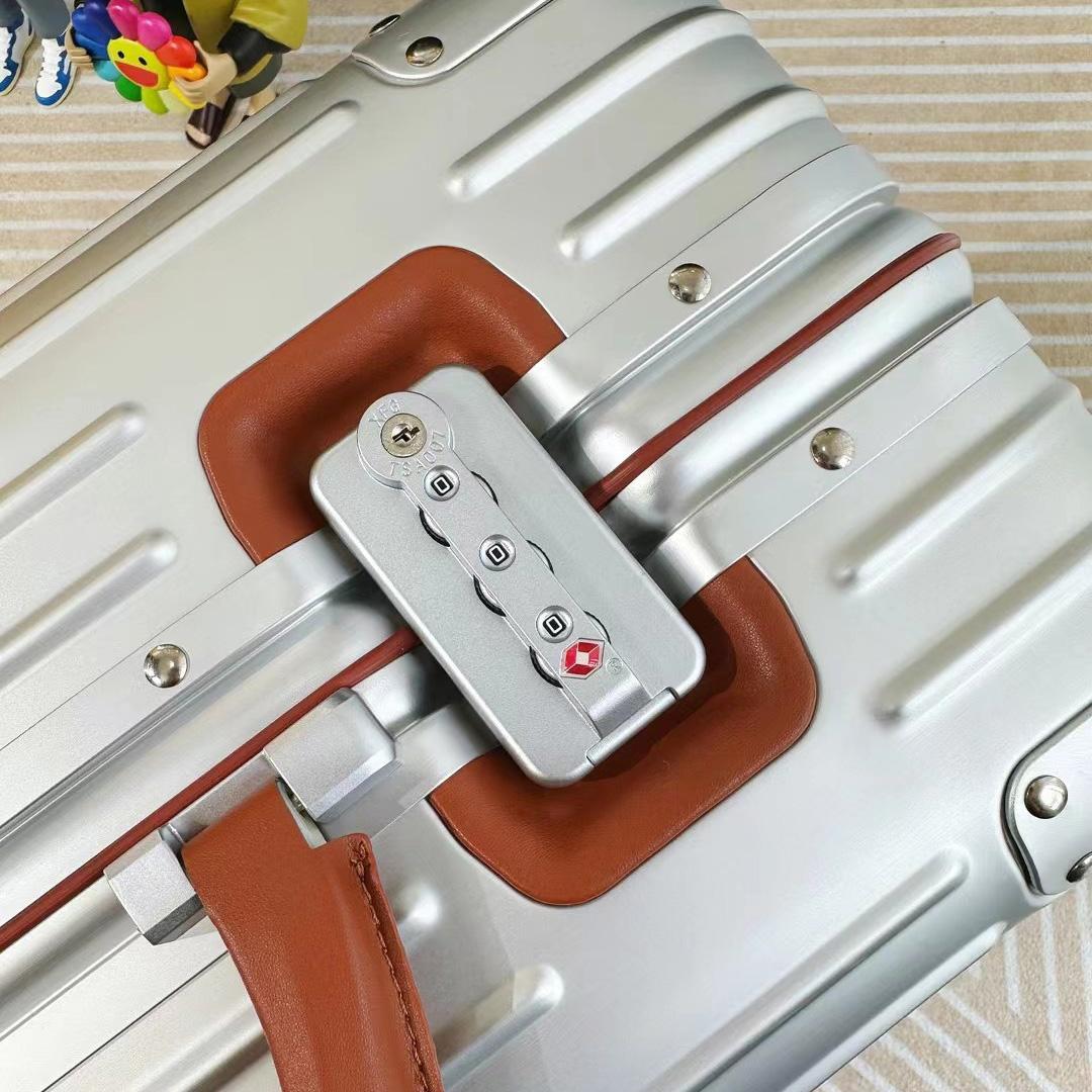 Rimowa Luggage    - PerfectKickZ