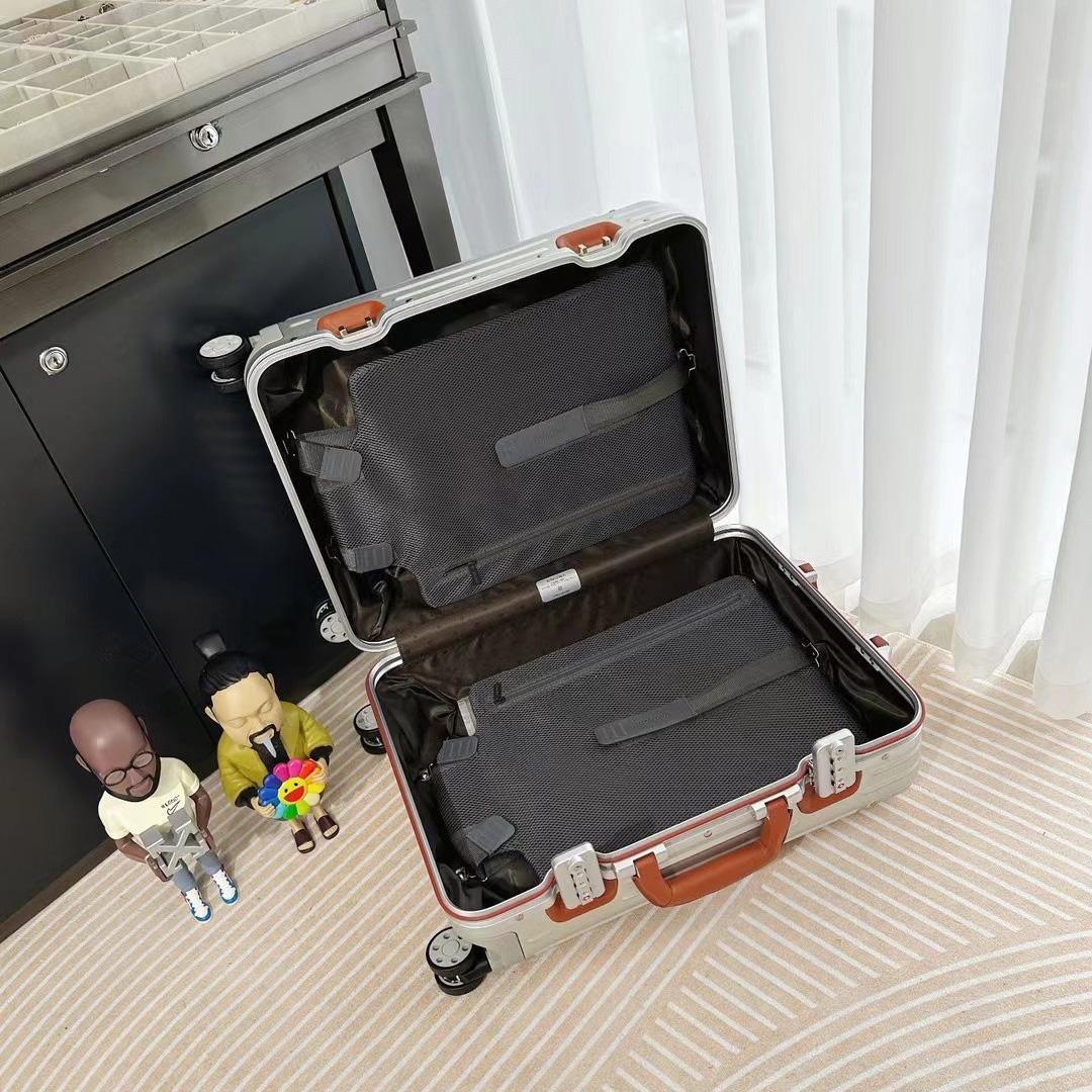 Rimowa Luggage    - PerfectKickZ