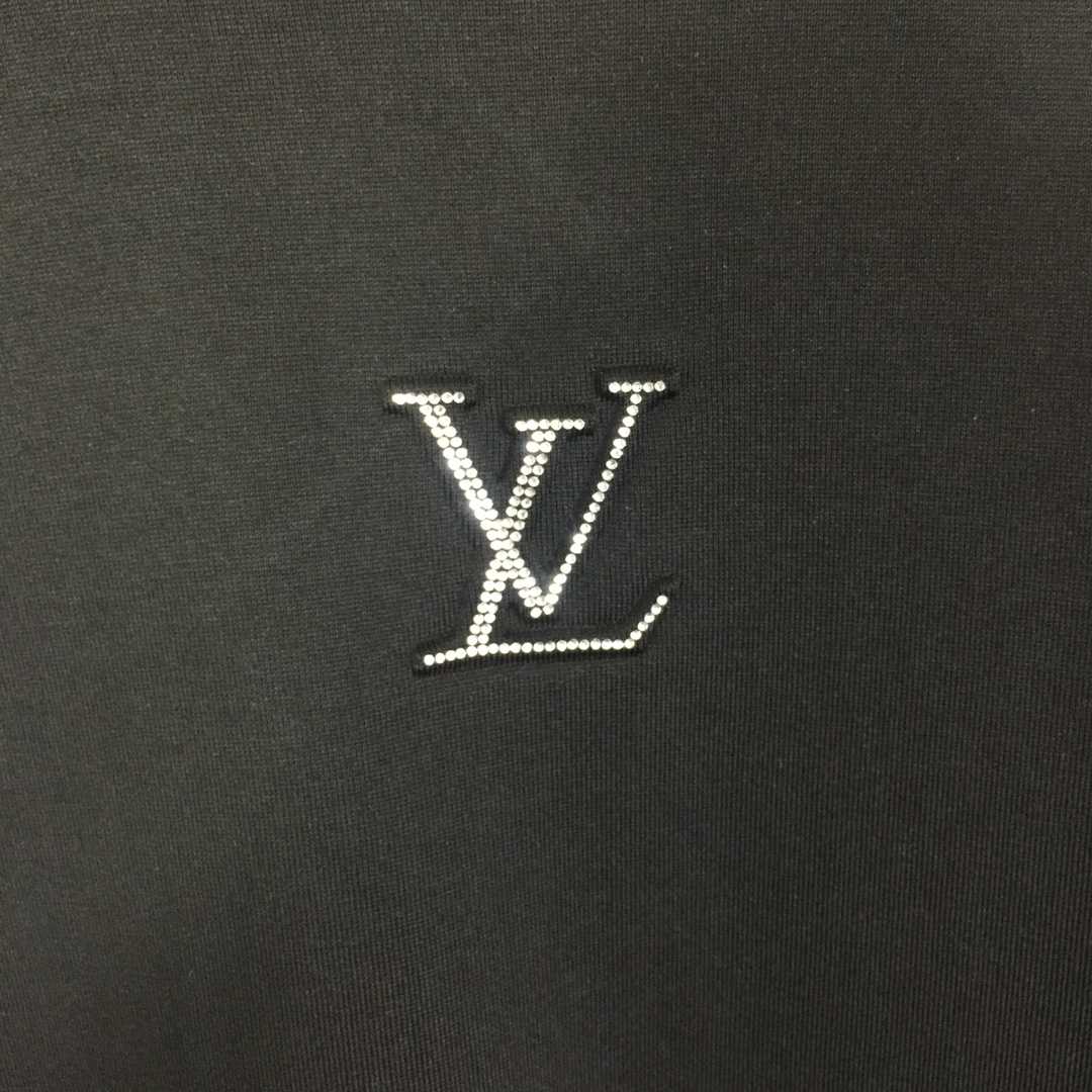 Louis Vuitton Embossed LV T-Shirt - PerfectKickZ