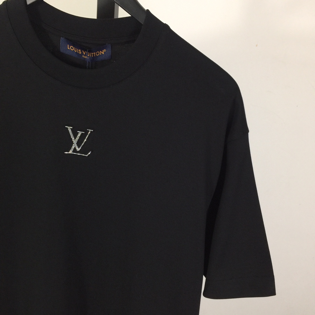 Louis Vuitton Embossed LV T-Shirt - PerfectKickZ