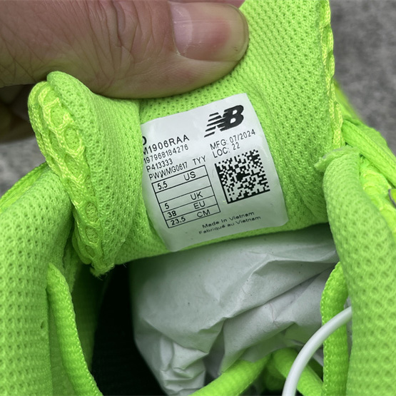 New Balance NB 1906R Sneakers      M1906RAA - PerfectKickZ