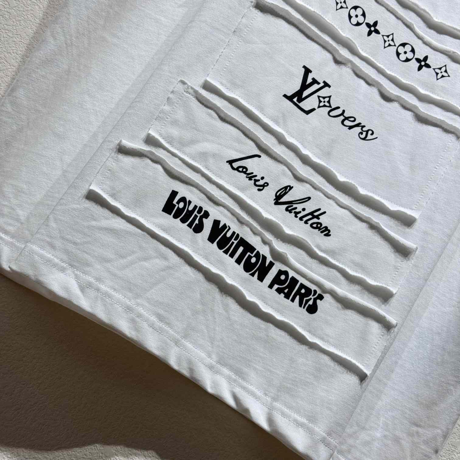 Louis Vuitton Short-Sleeved T-Shirt   - PerfectKickZ