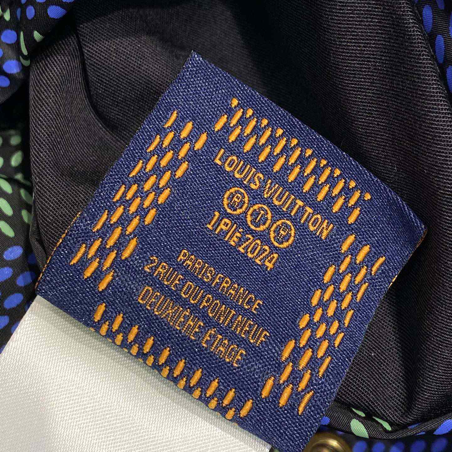 Louis Vuitton Damier Reversible Windbreaker   1AHBIS - PerfectKickZ