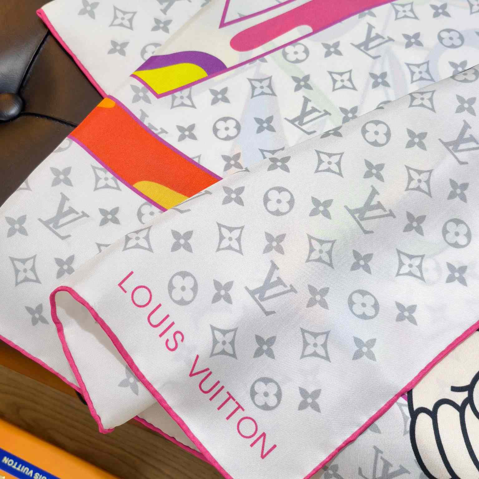 Louis Vuitton LV x TM Monogram Superflat Square 90   M96097 - 