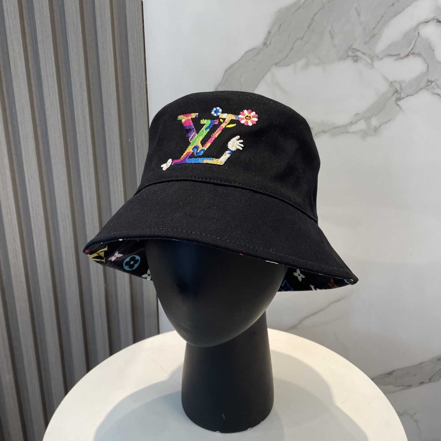 Louis Vuitton LV x TM Reversible Superflat Bucket Hat   M7985 - PerfectKickZ