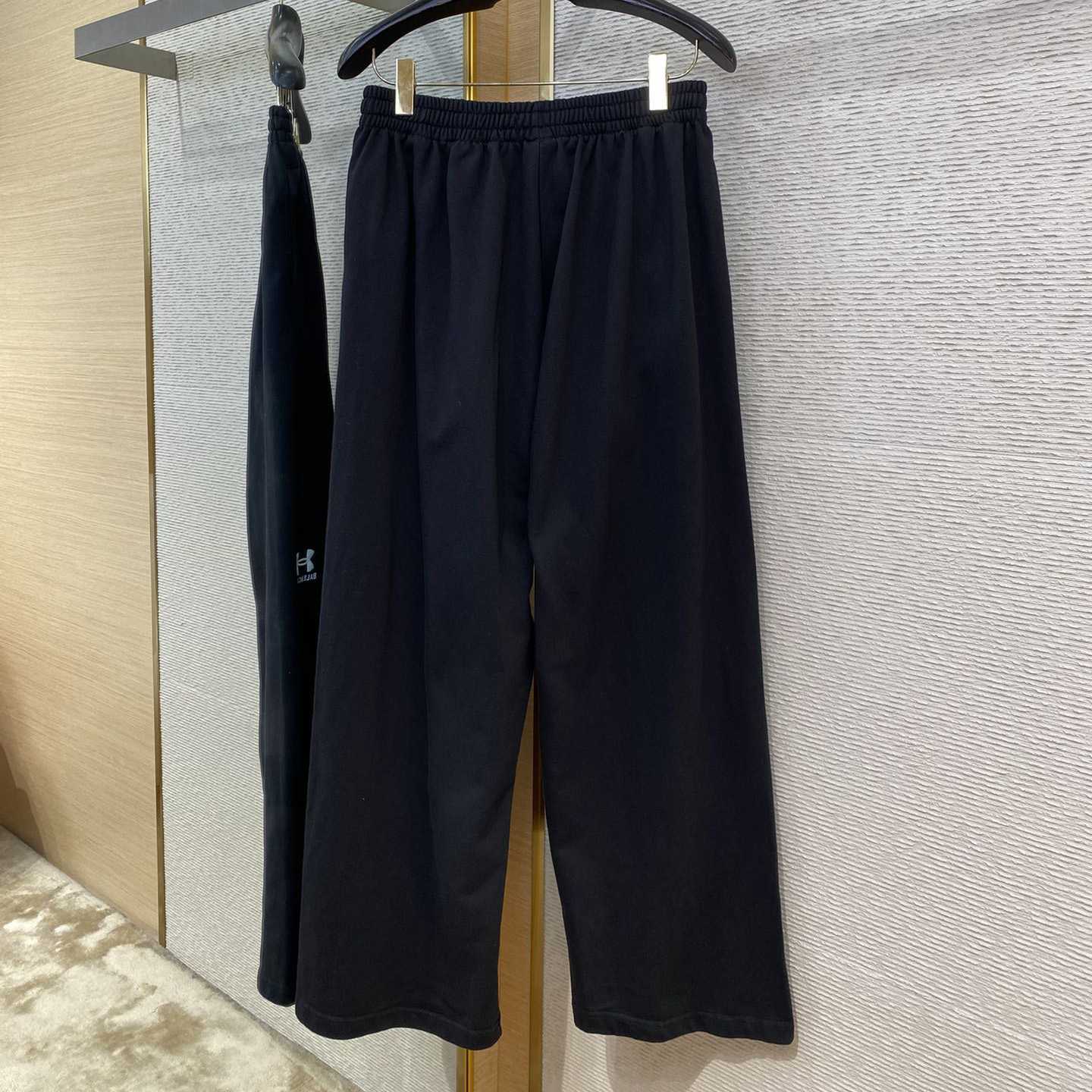 Balenciaga Under Armour® Baggy Sweatpants - PerfectKickZ