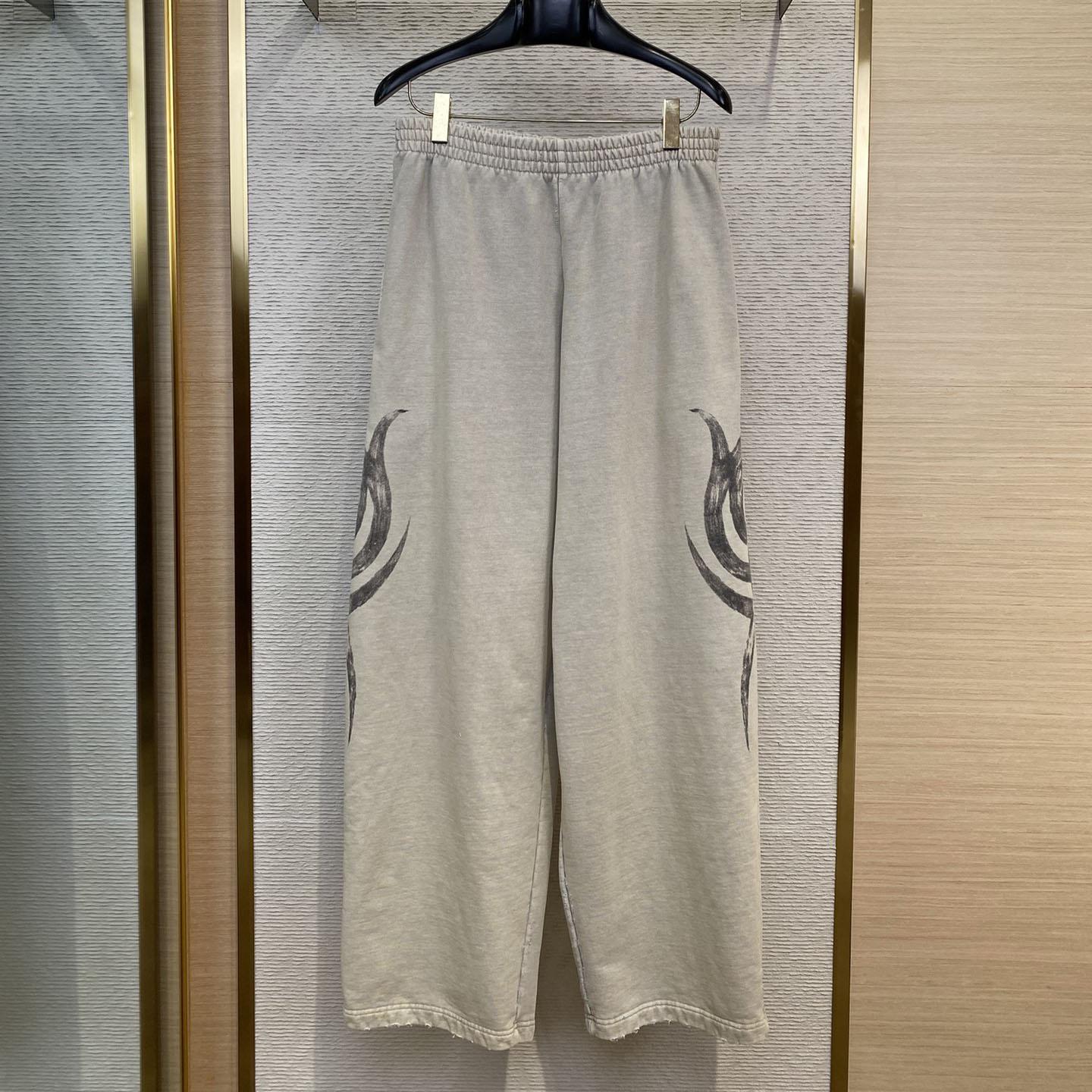 Balenciaga Y2K Baggy Sweatpants In Light Beige - PerfectKickZ