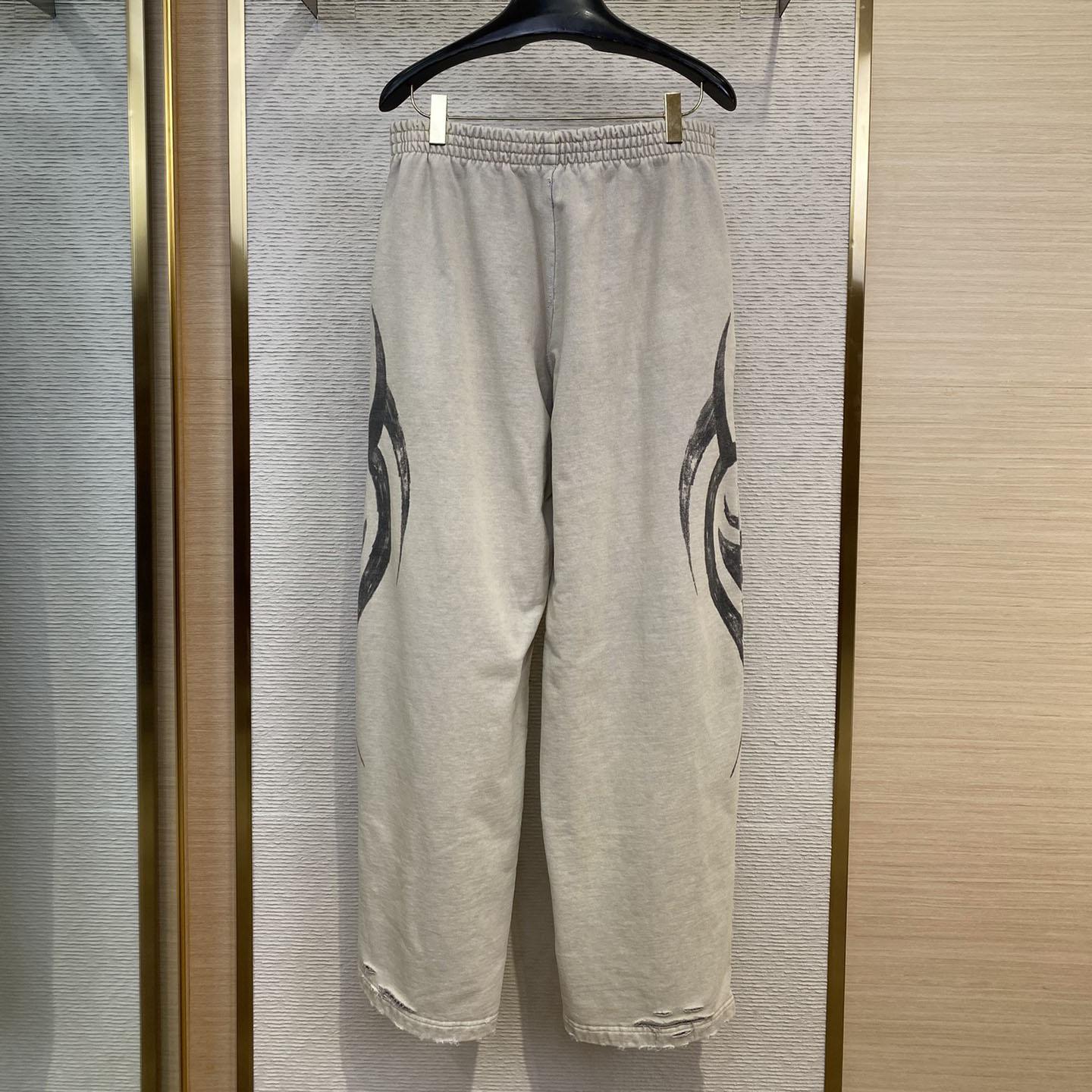 Balenciaga Y2K Baggy Sweatpants In Light Beige - PerfectKickZ
