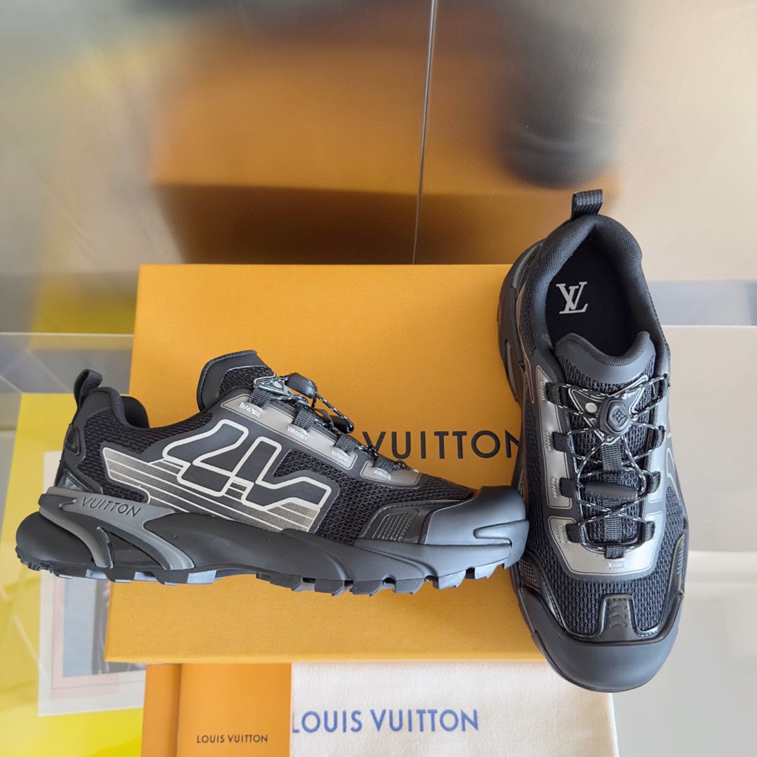 Louis Vuitton LV Runner Tatic Sneaker   1ADGZW - PerfectKickZ