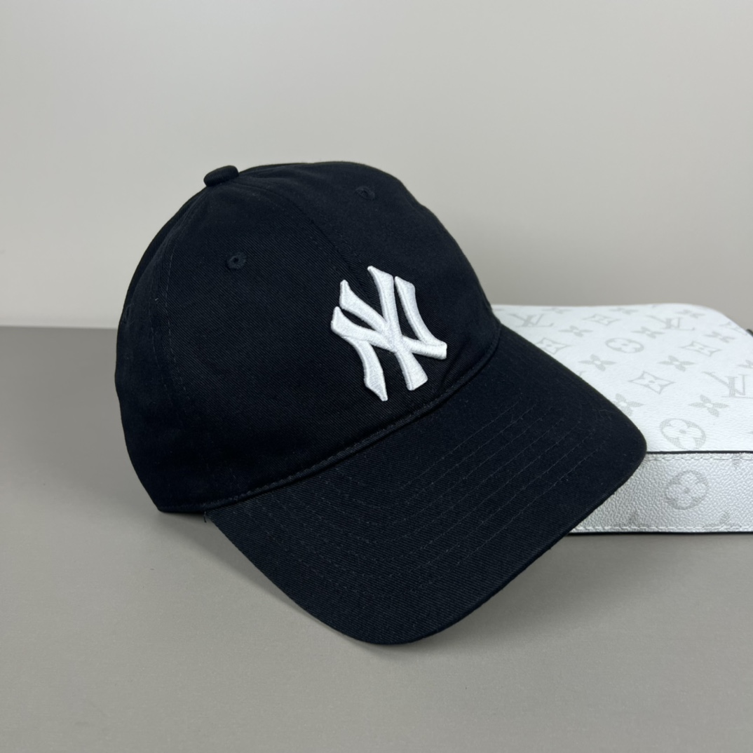 New York Yankees Cap In Black - PerfectKickZ