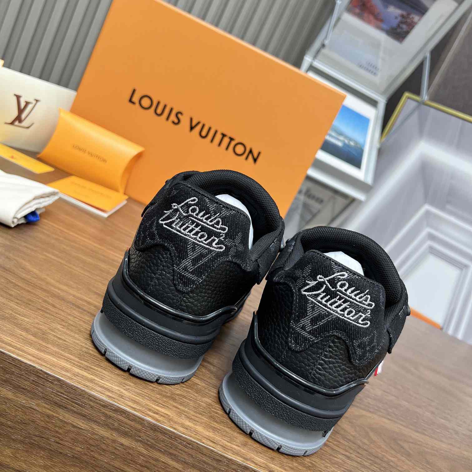Louis Vuitton LV Trainer Sneaker    1A9IPP - PerfectKickZ