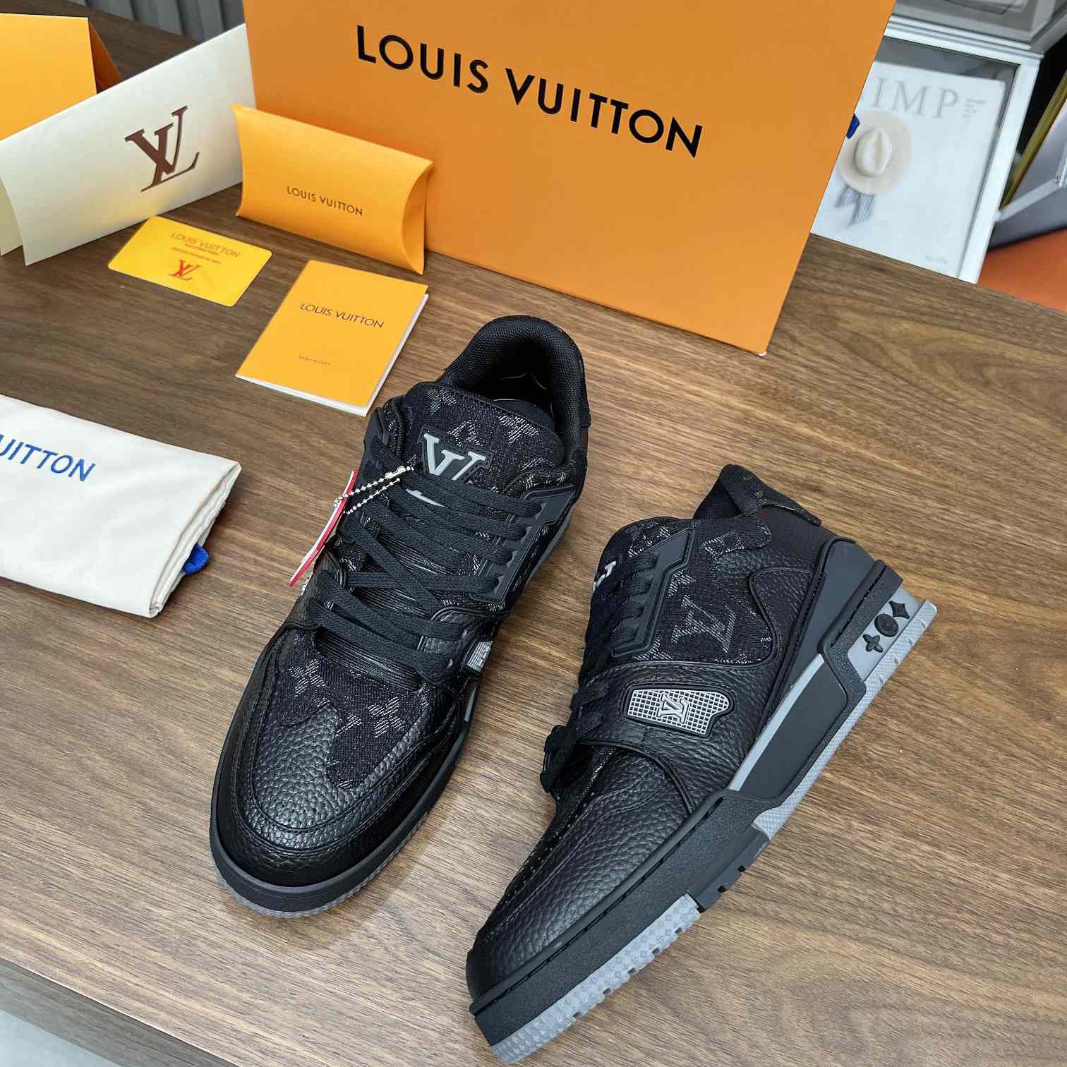 Louis Vuitton LV Trainer Sneaker    1A9IPP - PerfectKickZ