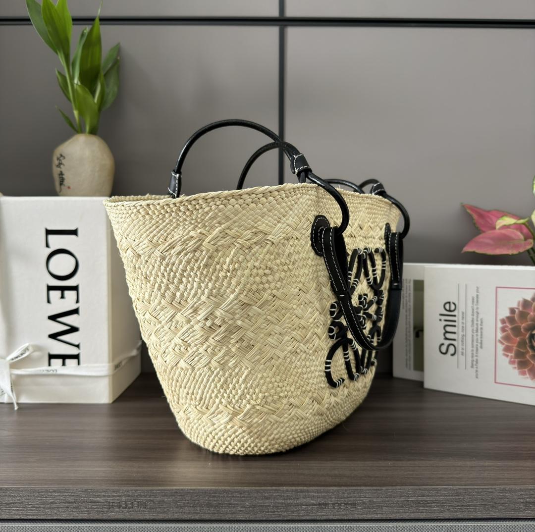 Loewe Medium Anagram Basket Bag In Iraca Palm And Calfskin - PerfectKickZ
