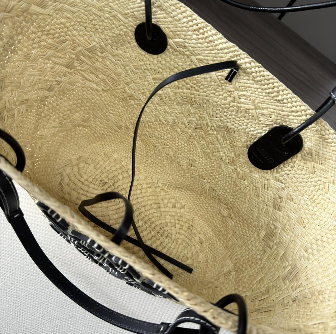 Loewe Medium Anagram Basket Bag In Iraca Palm And Calfskin - PerfectKickZ