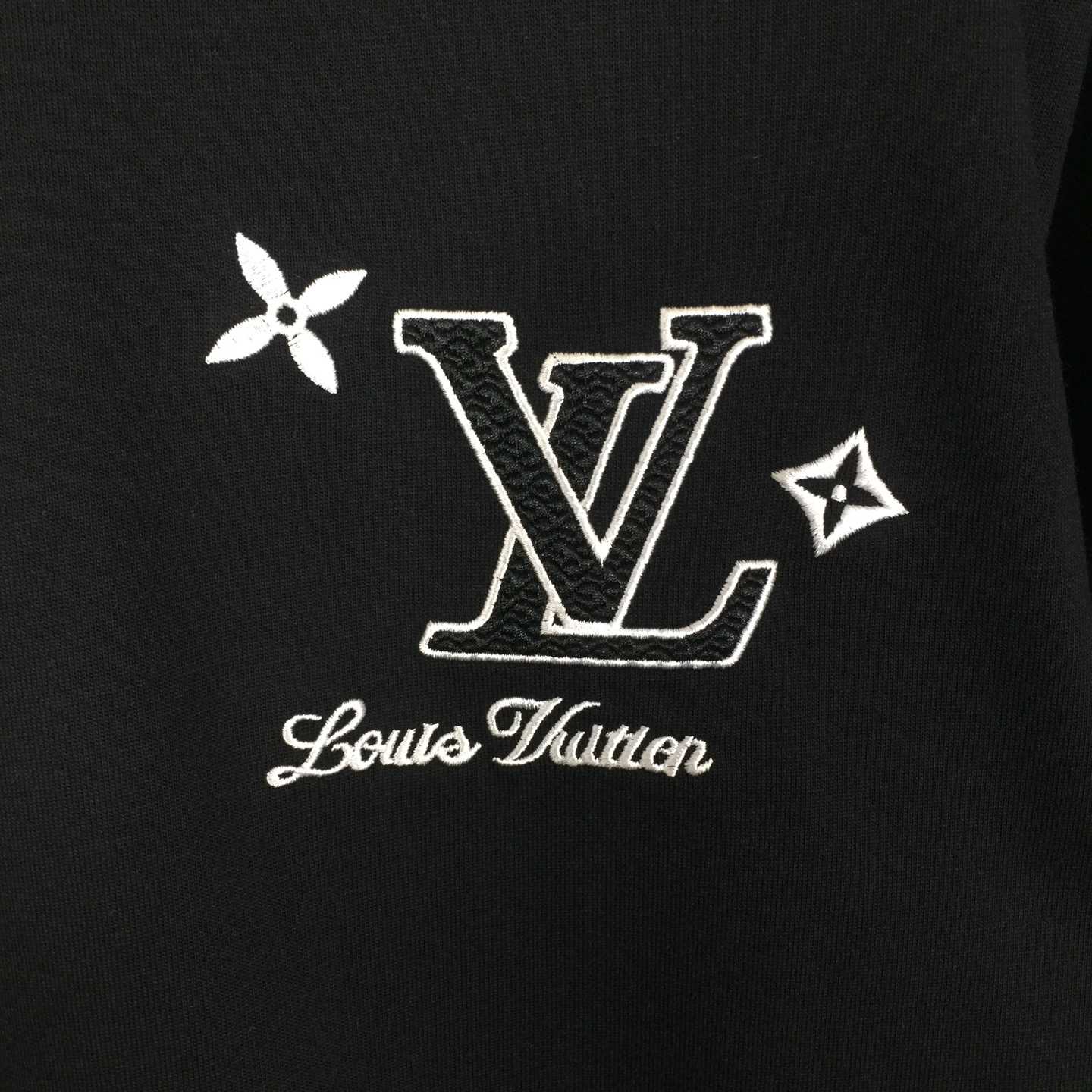 Louis Vuitton Logo Cotton T-Shirt - PerfectKickZ