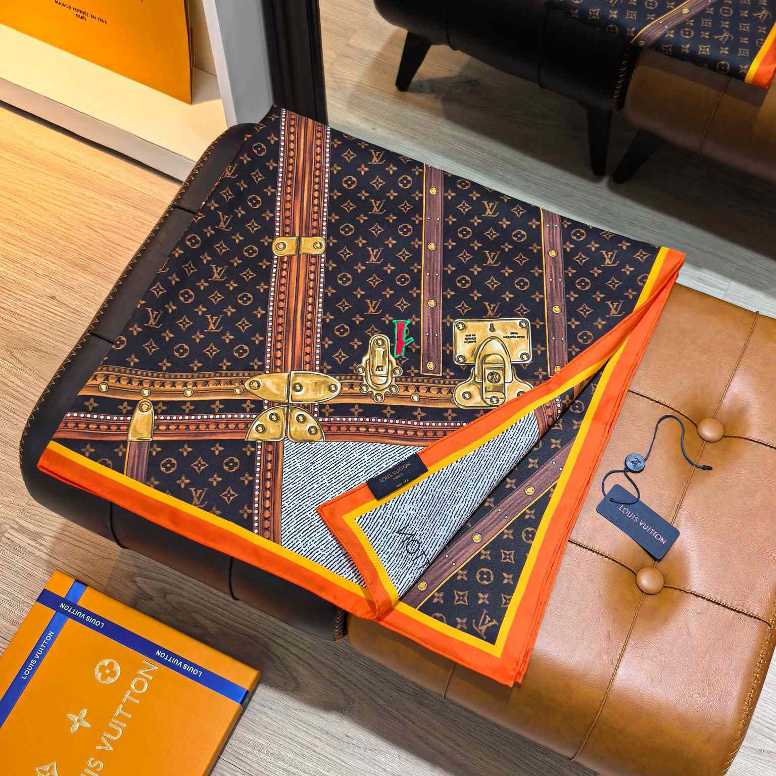Louis Vuitton Time Trunk Square 90  M94096 - PerfectKickZ