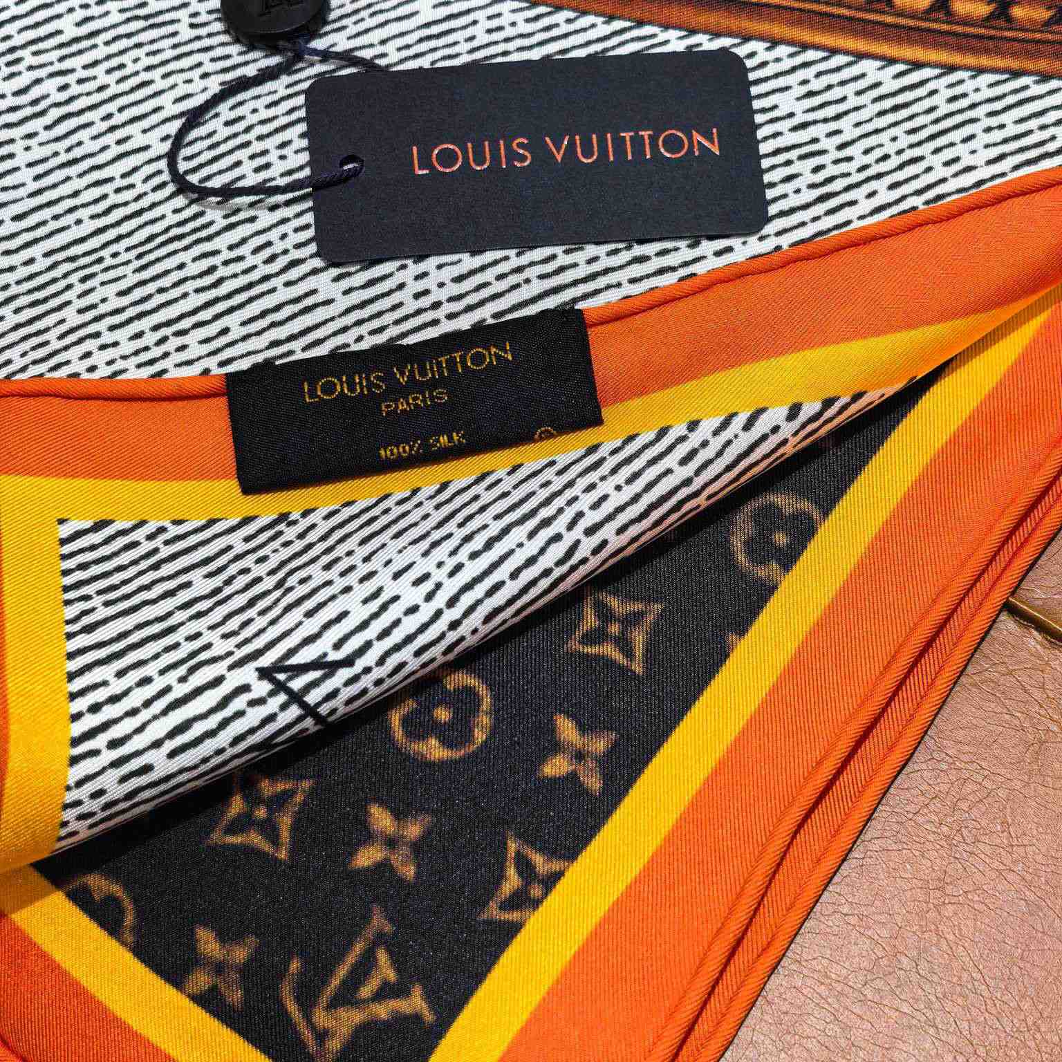 Louis Vuitton Time Trunk Square 90  M94096 - PerfectKickZ