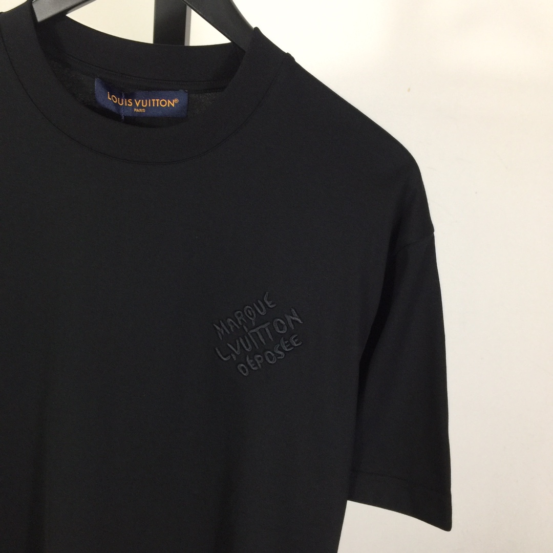 Louis Vuitton Signature Cotton T-Shirt    - PerfectKickZ