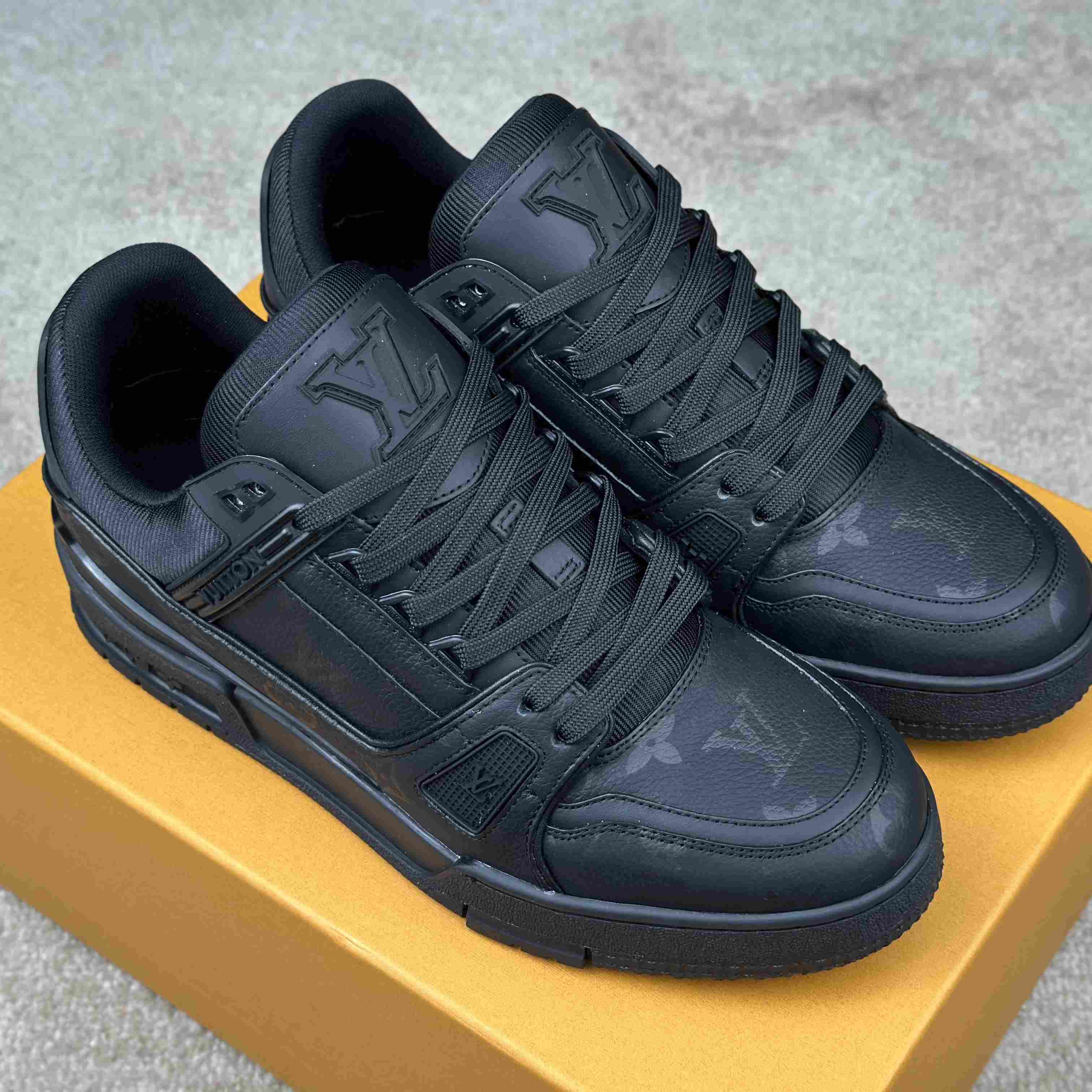 Louis Vuitton LV Trainer Sneaker       1AHDBU - PerfectKickZ
