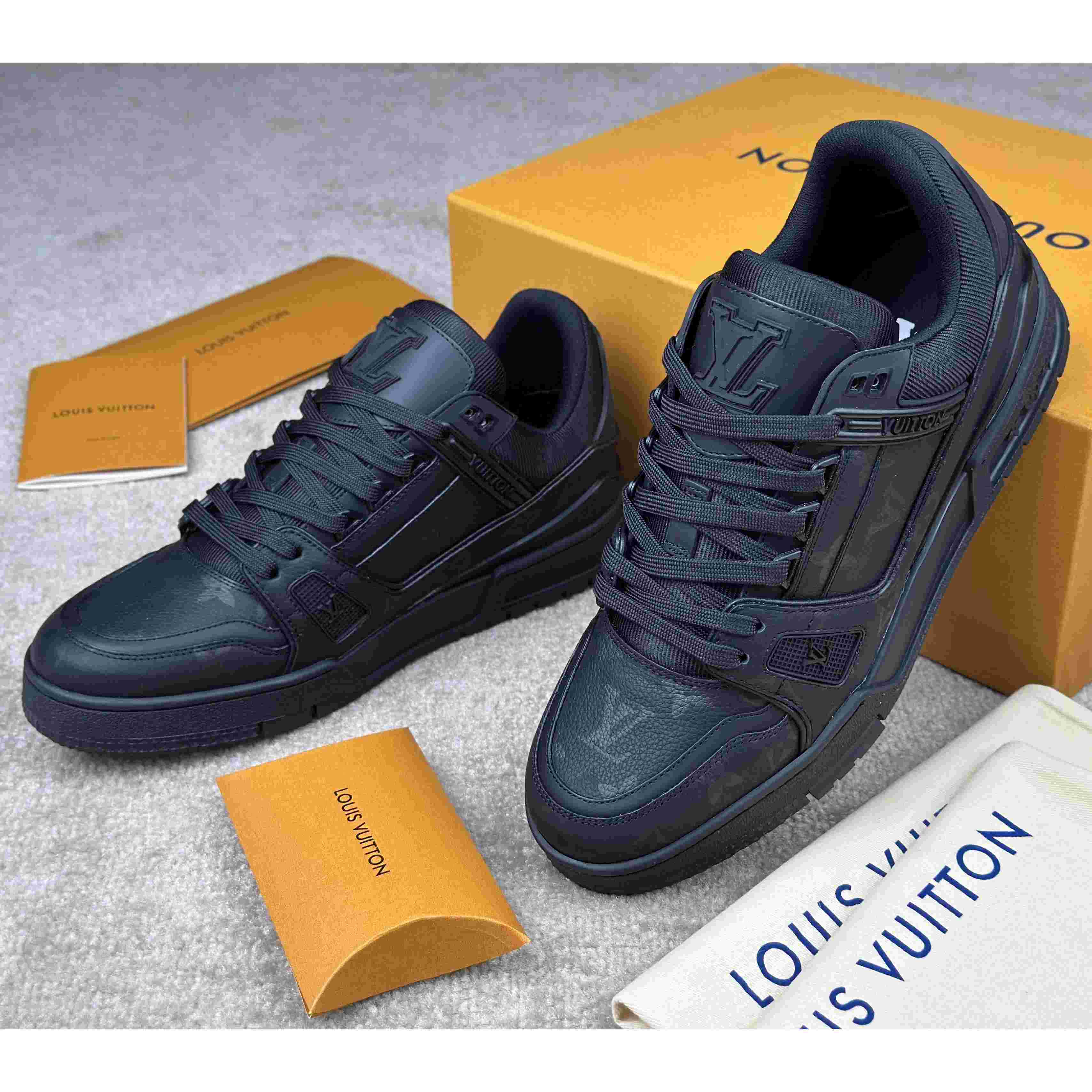 Louis Vuitton LV Trainer Sneaker       1AHDBU - 