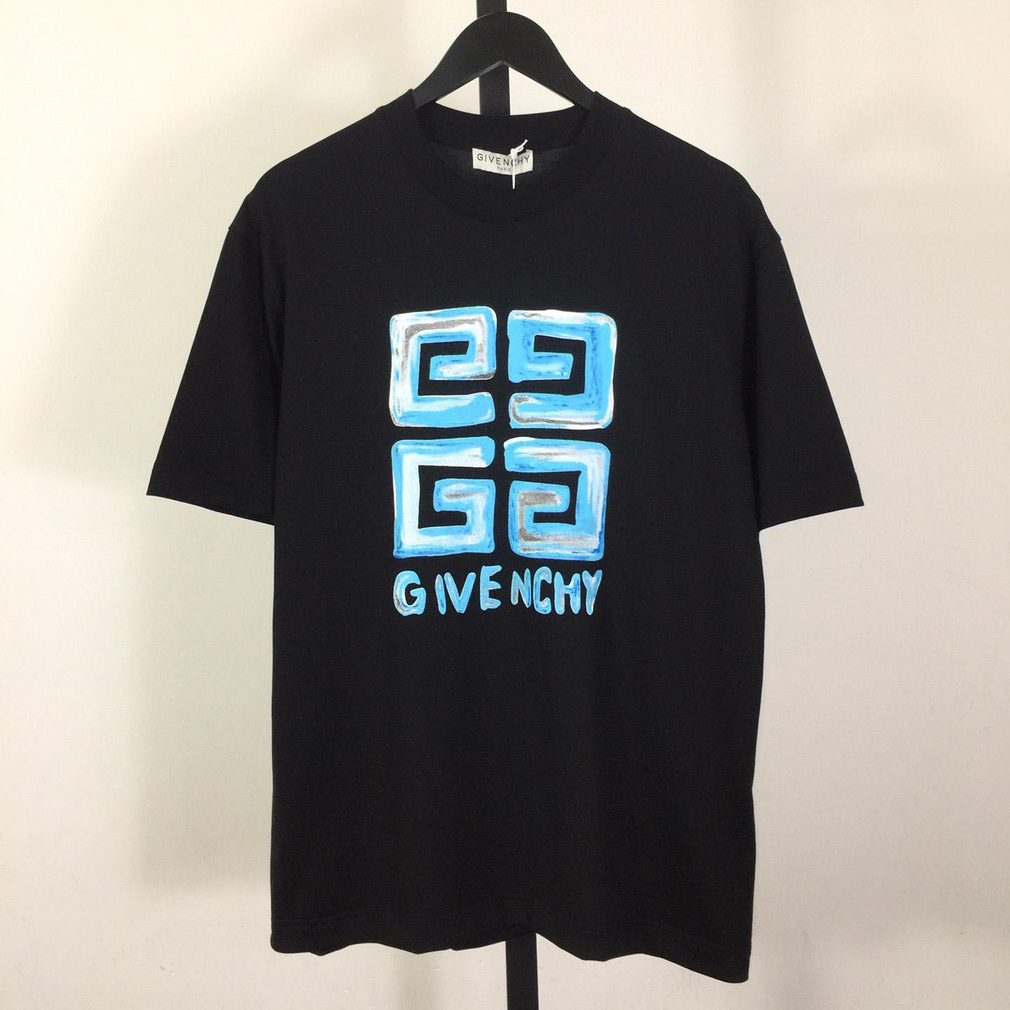 Givenchy 4G T-shirt In Cotton - PerfectKickZ
