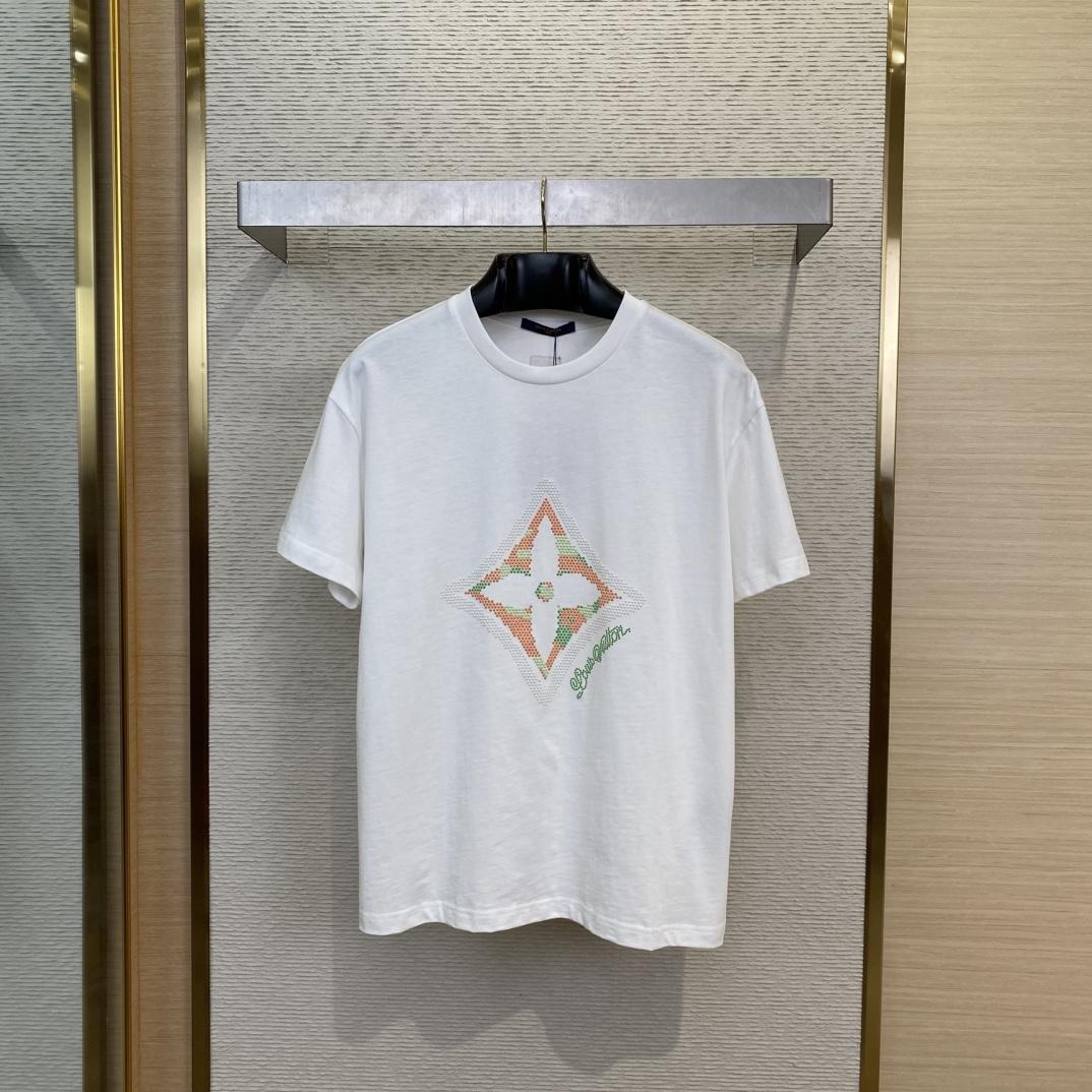Louis Vuitton Monogram Flower 3D Gradient Print T-Shirt   1AGTRH - PerfectKickZ