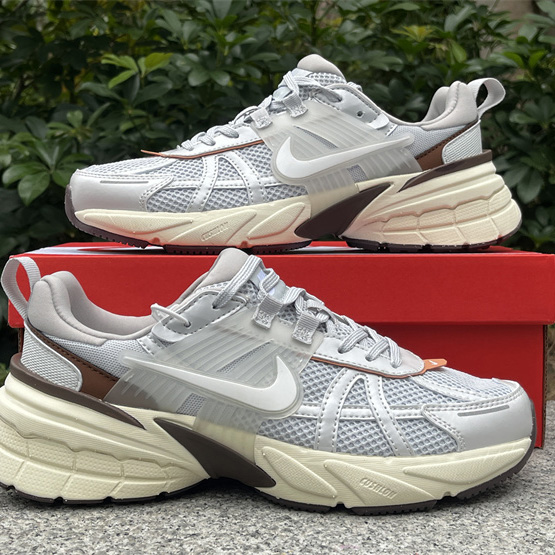 Nike V2K Sneaker        FD0736-202 - PerfectKickZ