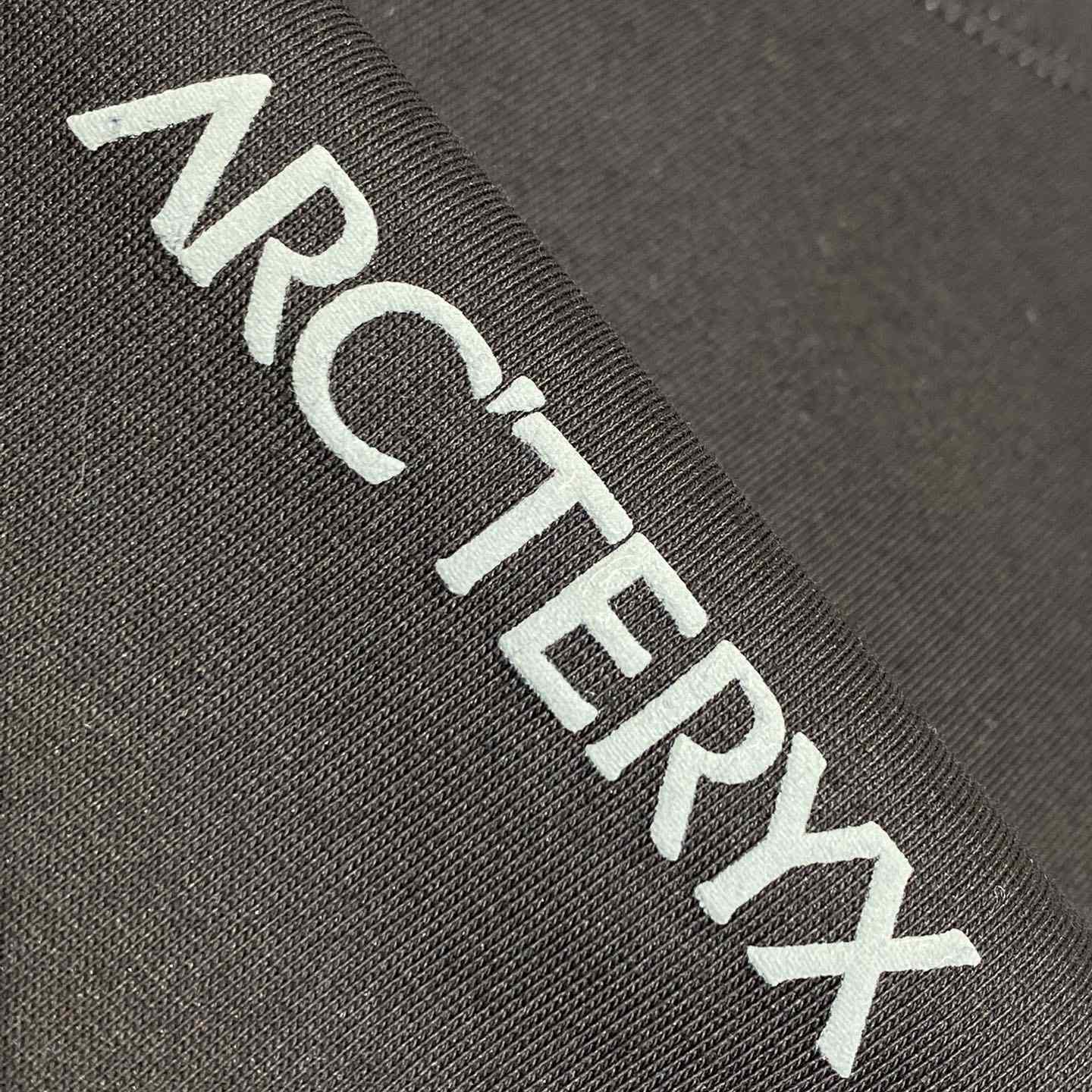 Arc’teryx Logo Cotton T-Shirt  - PerfectKickZ