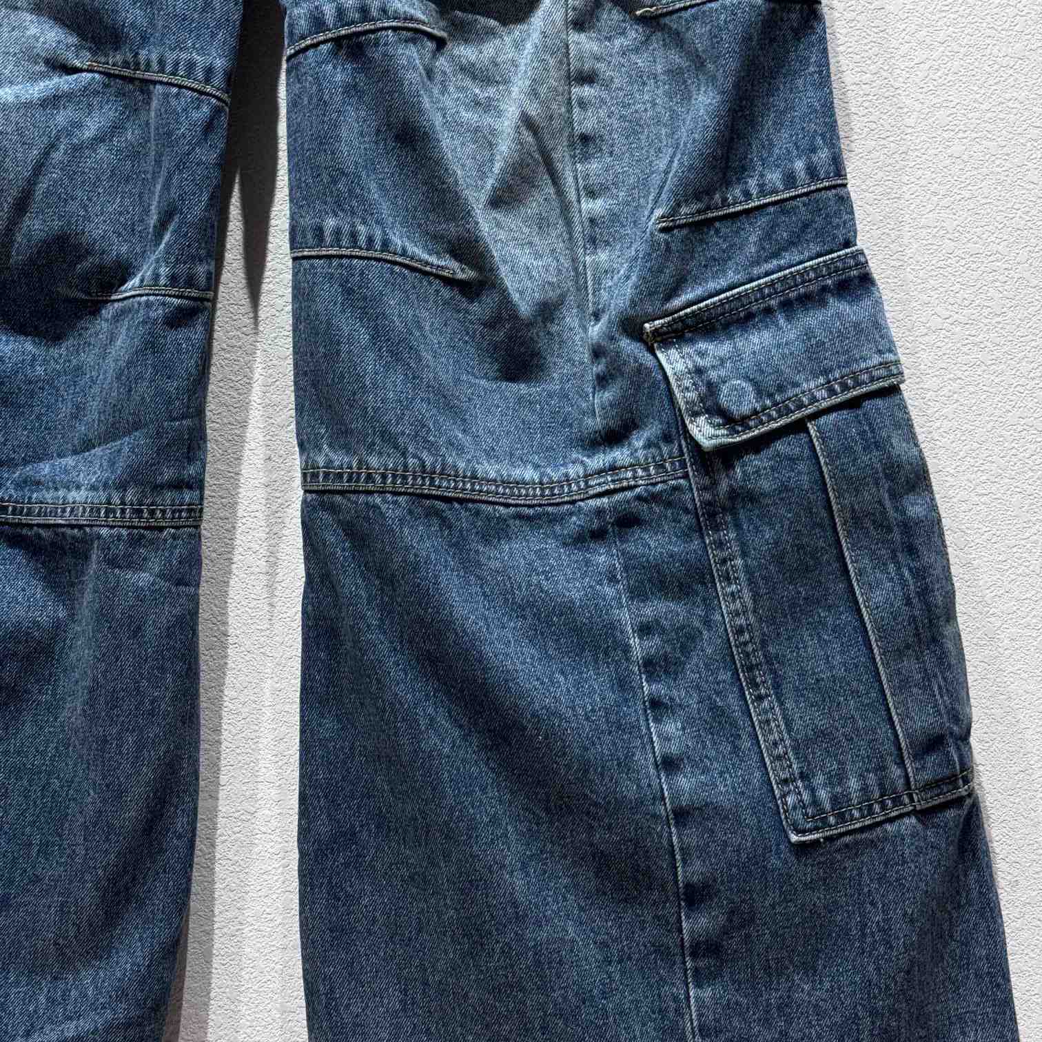 Balenciaga Mid-rise Wide-leg Cargo Jeans - PerfectKickZ
