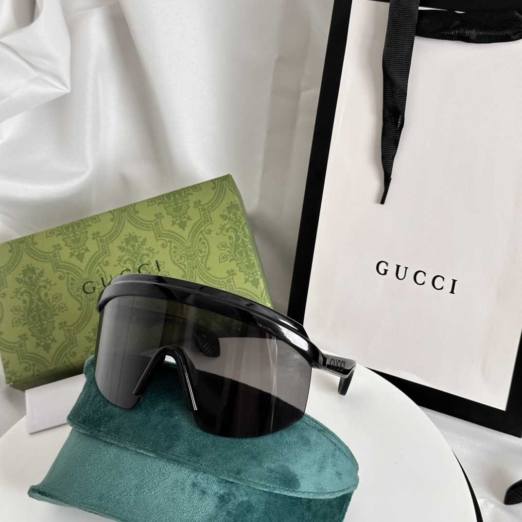 Gucci Sunglasses - PerfectKickZ