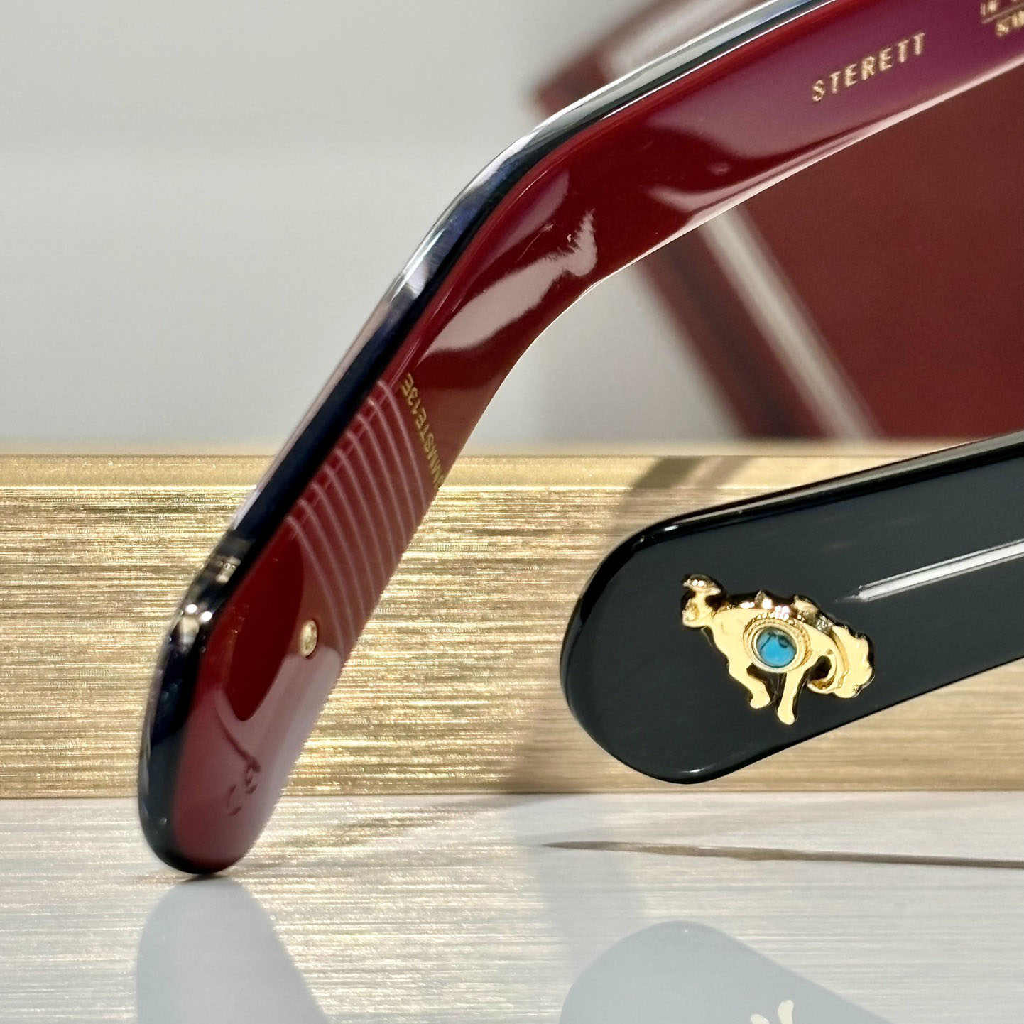 Jacquemus STERETT Sunglasses - PerfectKickZ